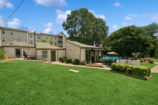 Charlotte, NC Apartments - 1357 Sharon Rd W