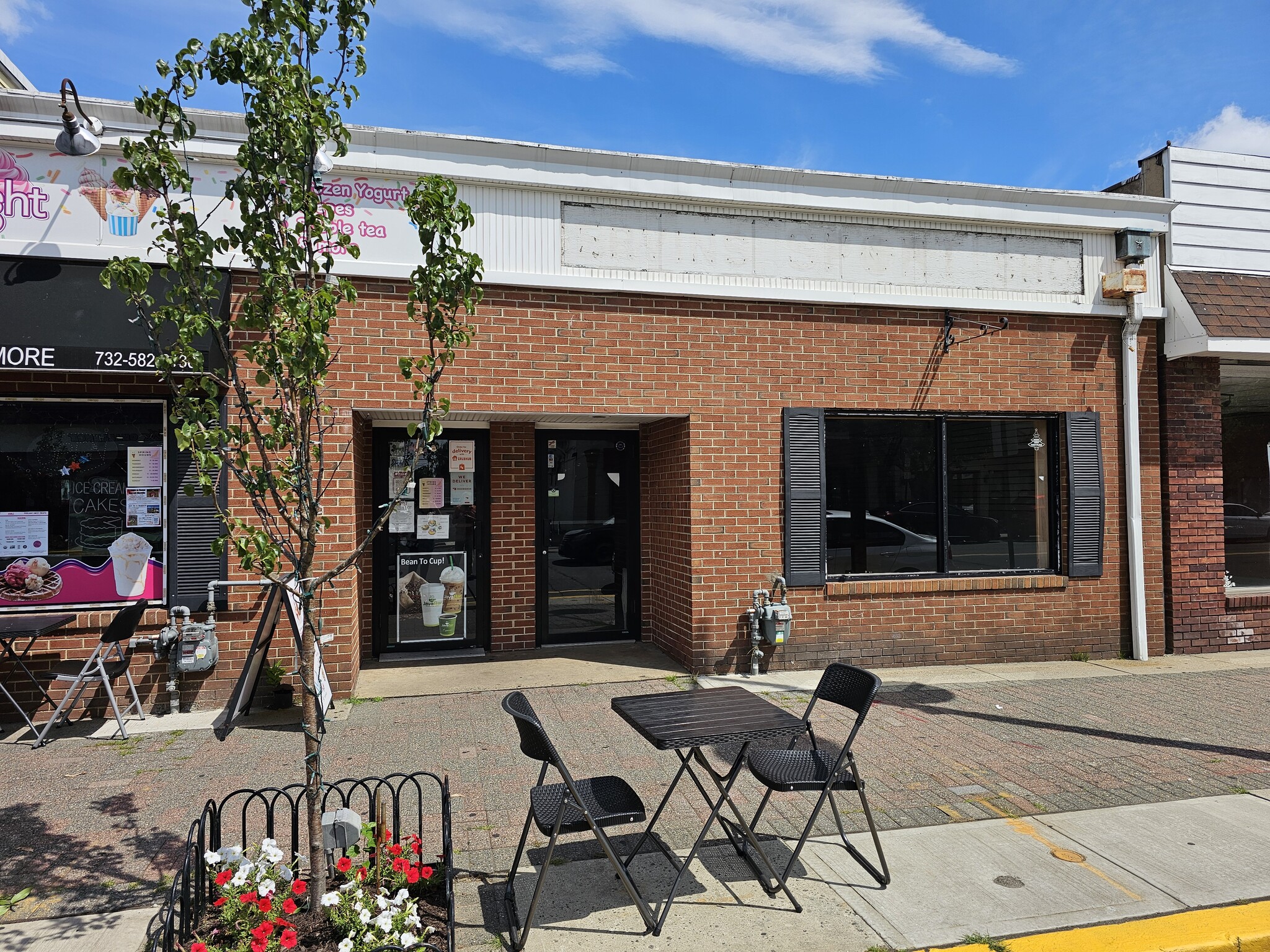 82 Main St, Woodbridge, NJ for Rent