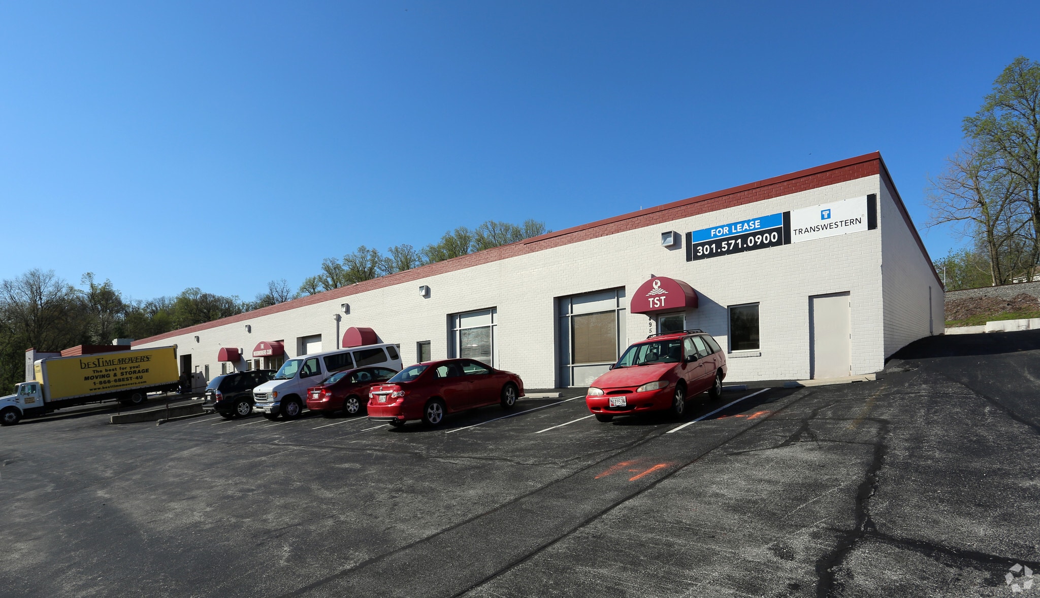 4940-4956 Wyaconda Rd, Rockville, MD for Rent