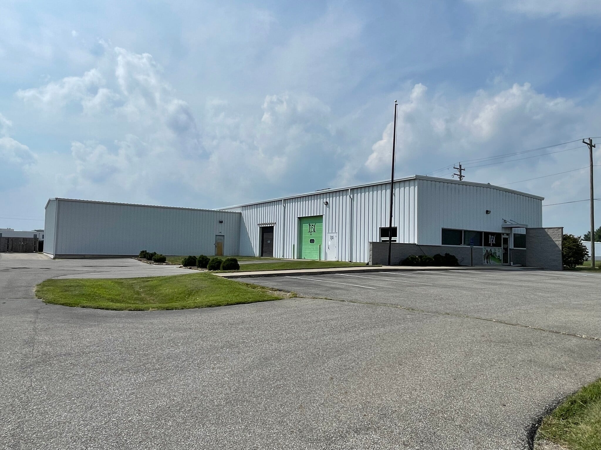 4480 Ray Boll Blvd, Columbus, IN for Rent