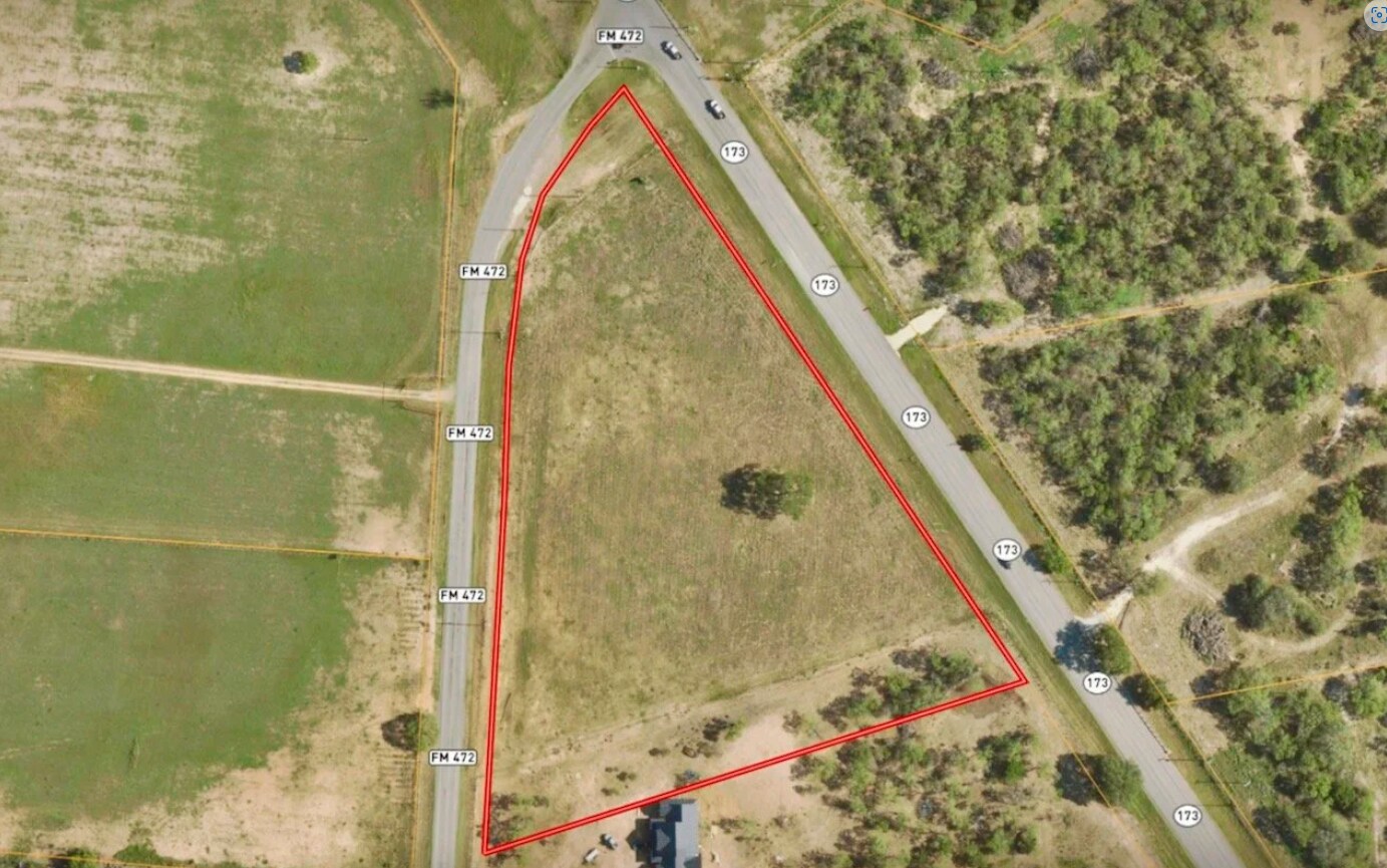 00 St Hwy 173, Bigfoot, TX for Sale