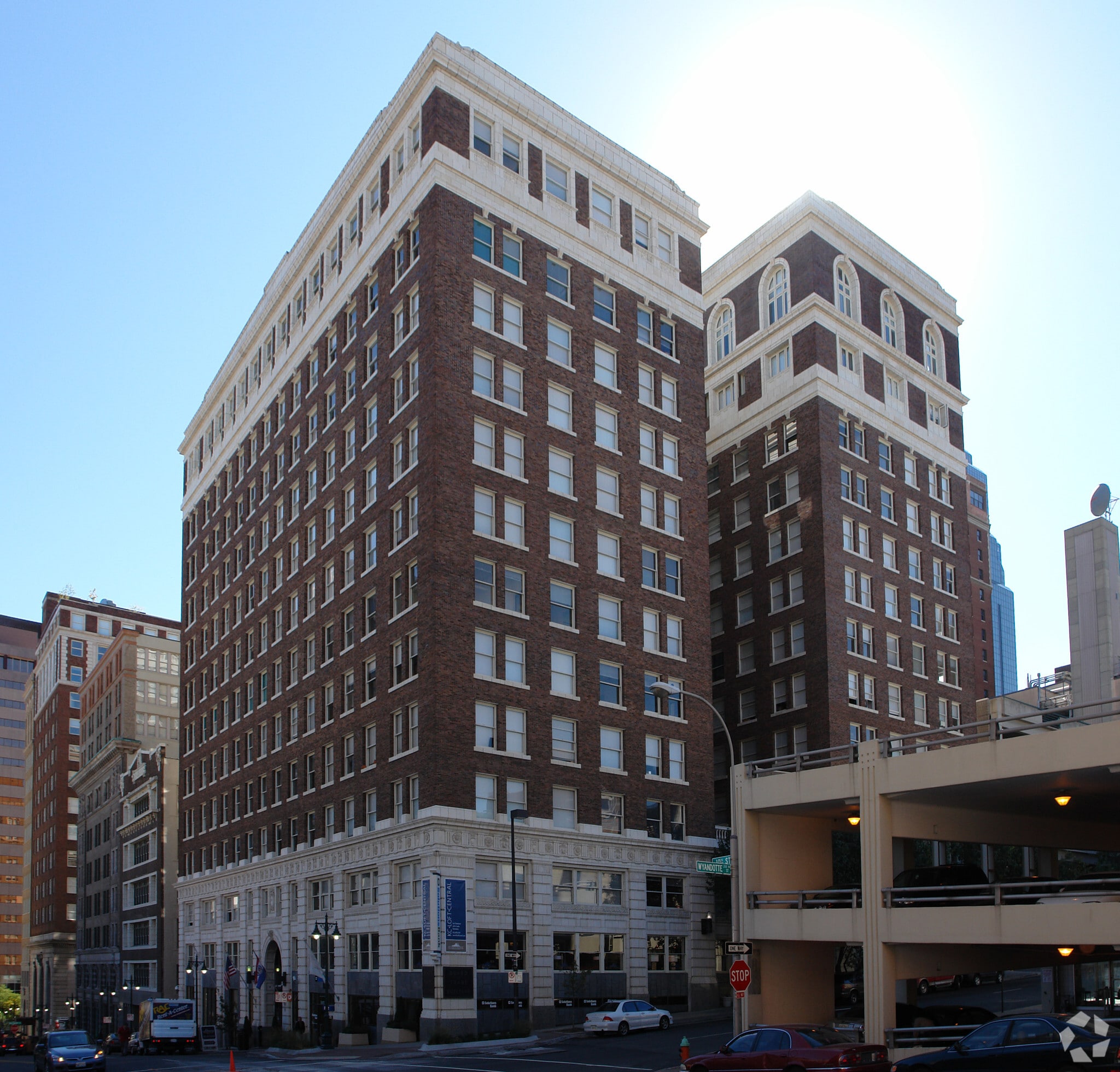 127 W 10th St, Kansas City, MO for Rent