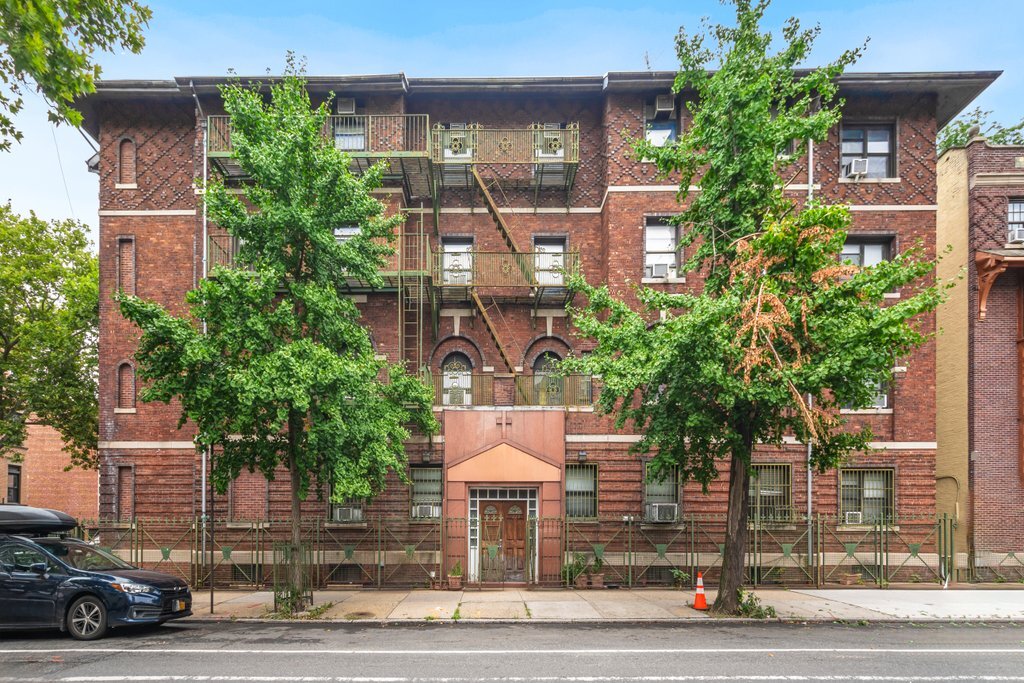 225 Brooklyn Ave, Brooklyn, NY for Sale