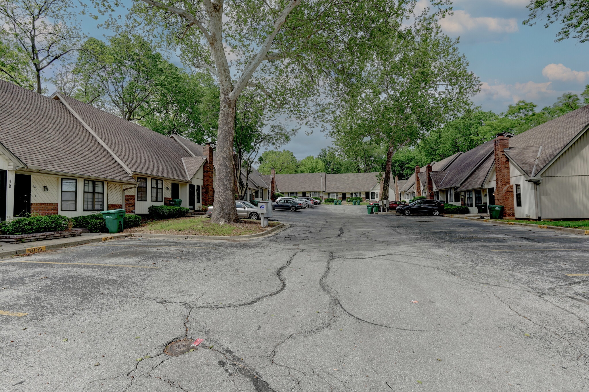9730-9768 Locust St, Kansas City, MO for Sale