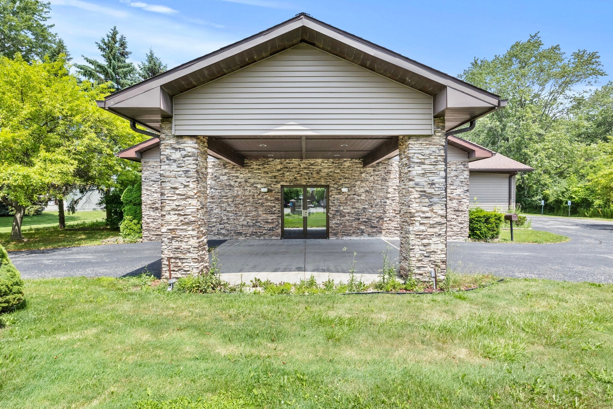 2099 River Rd, Niagara Falls, NY for Sale