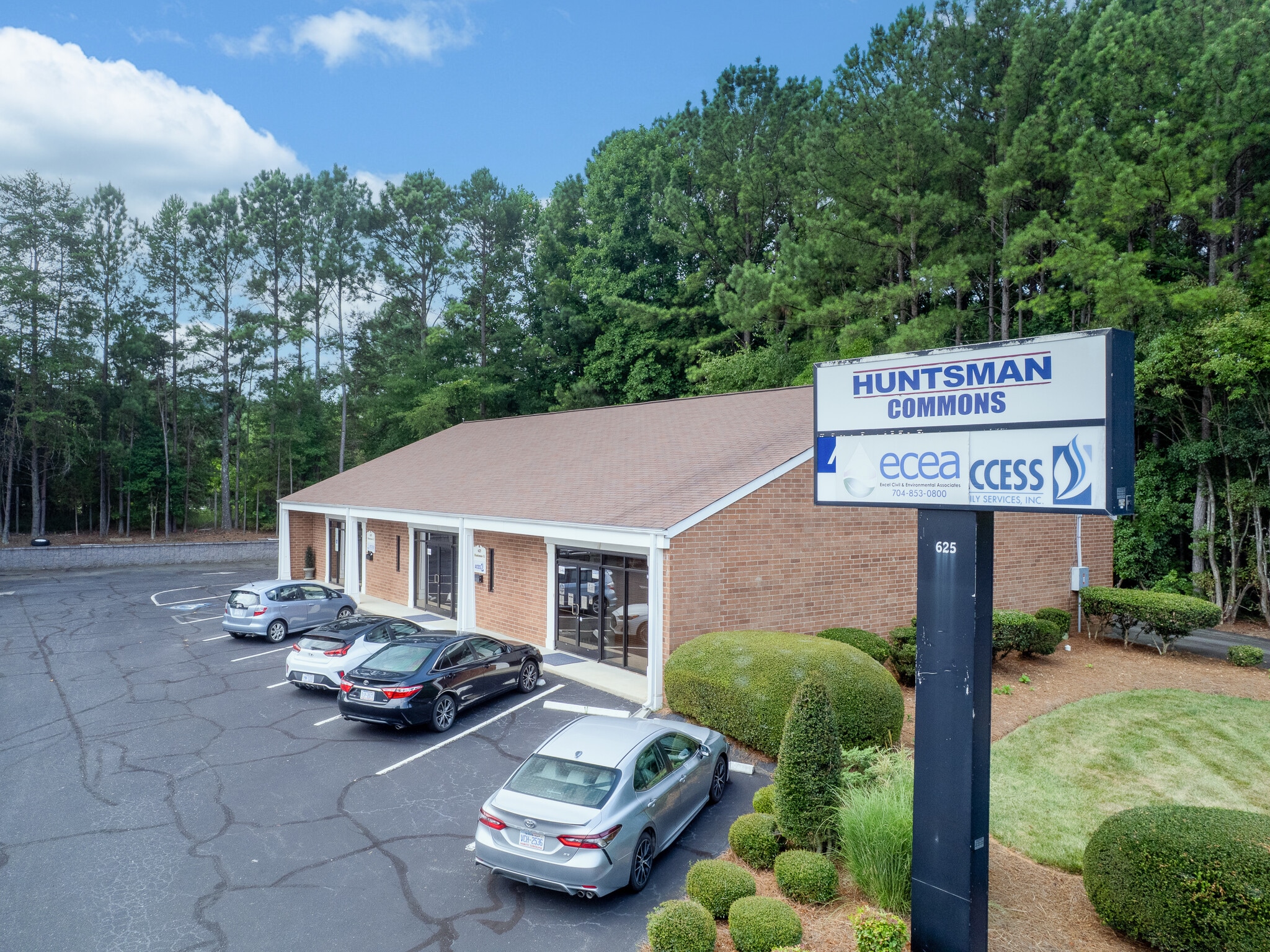 621-625 Huntsman Ct, Gastonia, NC for Rent