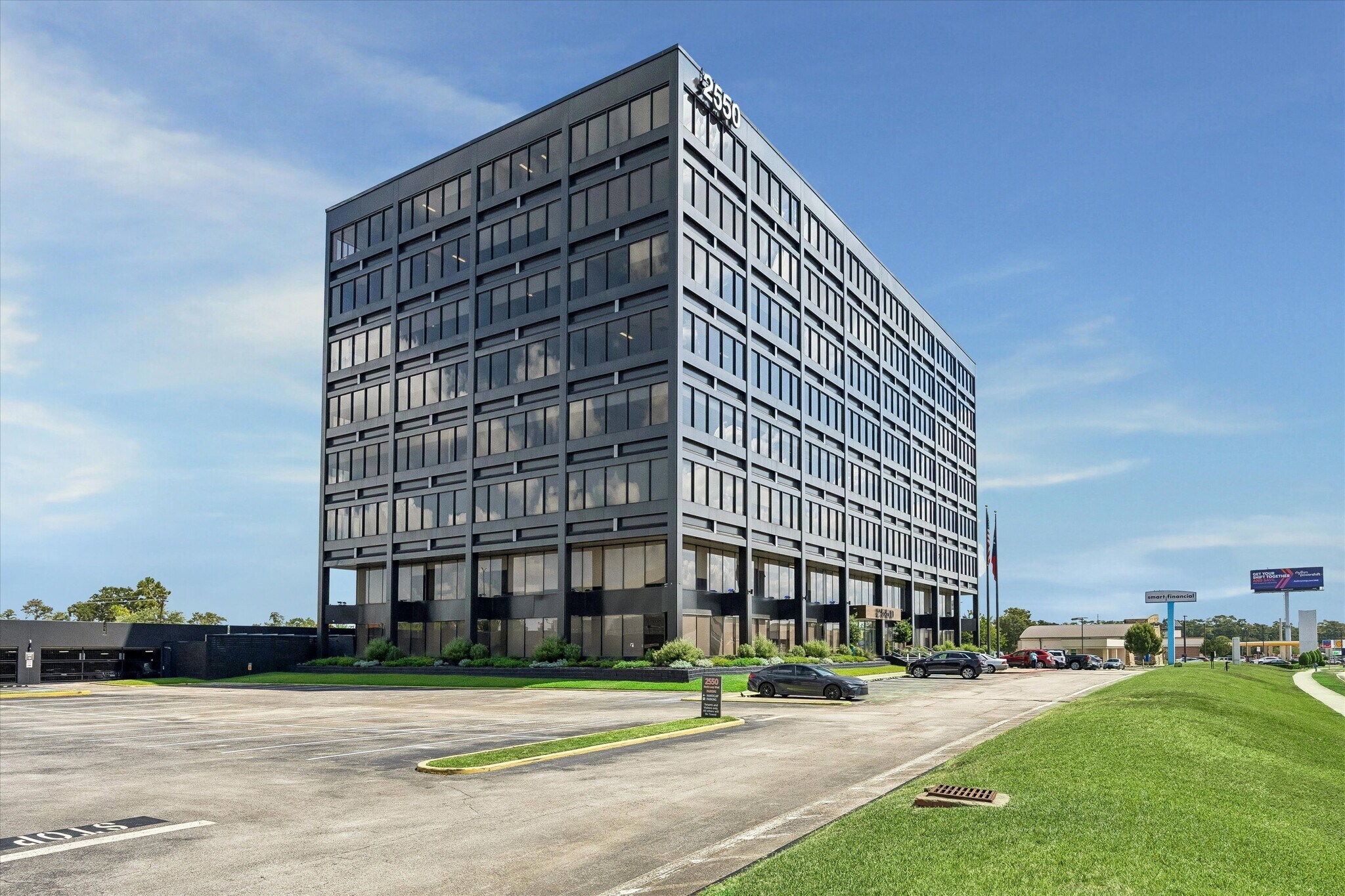 2550 N Loop Fwy W, Houston, TX for Rent