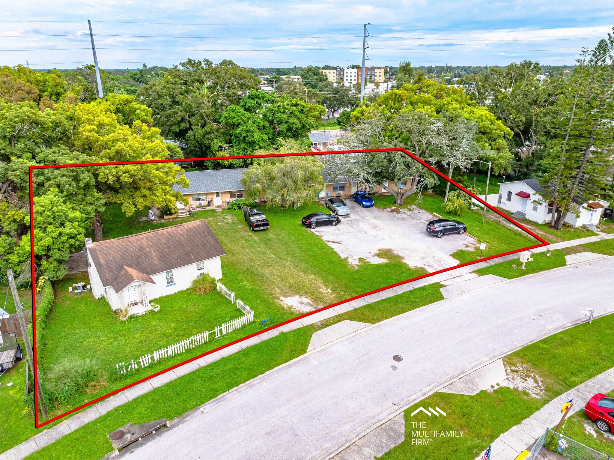 5633 Crissman Dr N, Saint Petersburg, FL for Sale