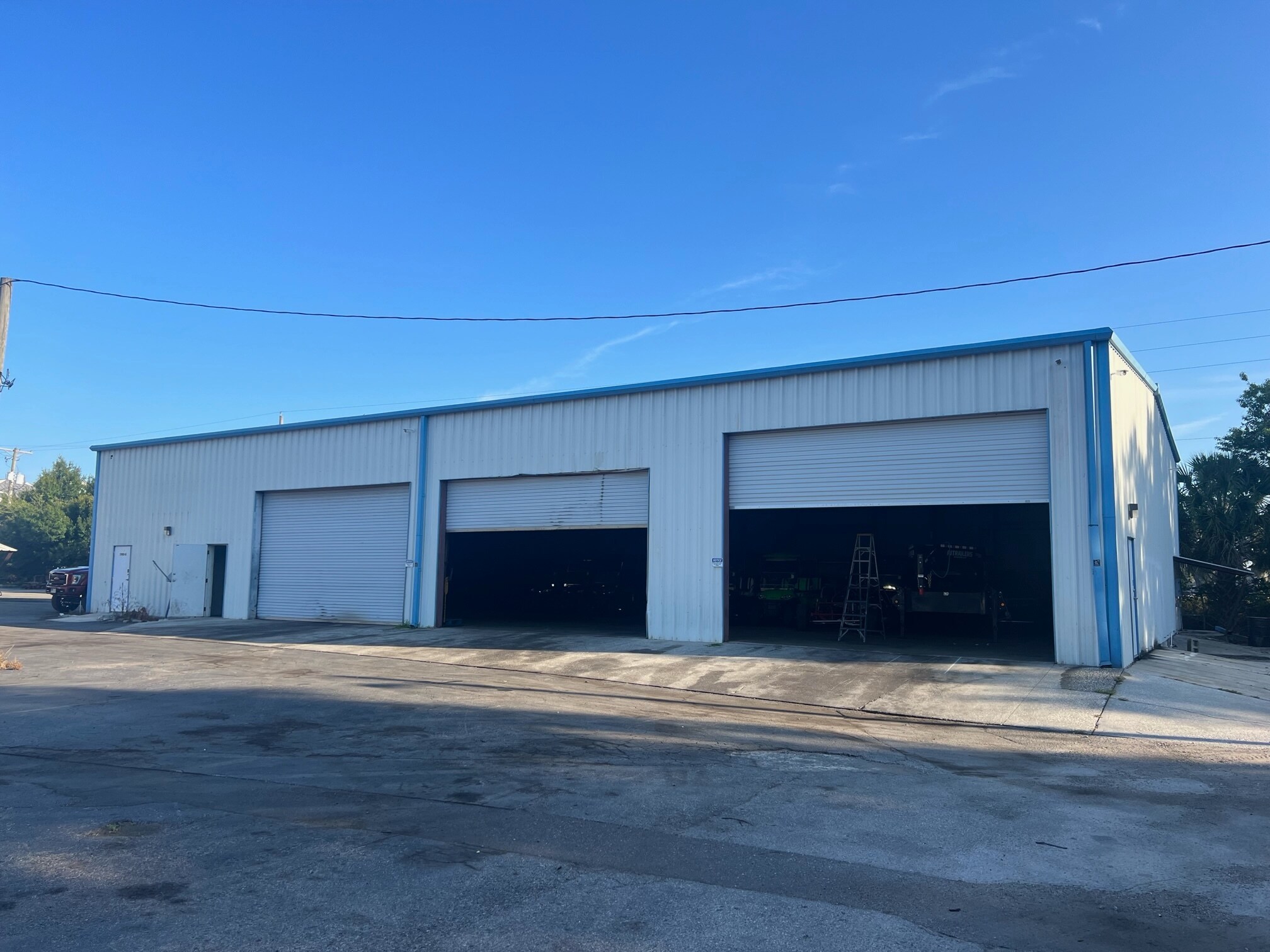 2900 James L Redman Pky Plant City, FL 33566 Retail Property for