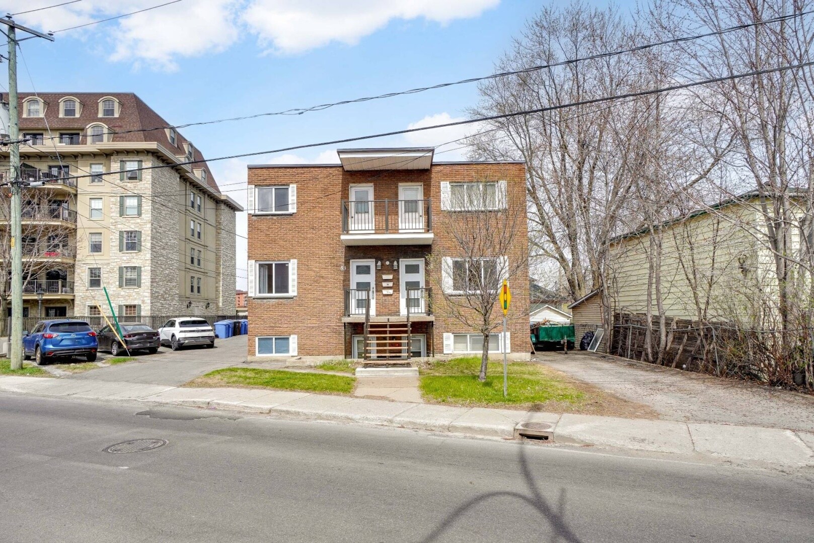 51 Boul Desjardins E, Sainte-therese, QC for Sale