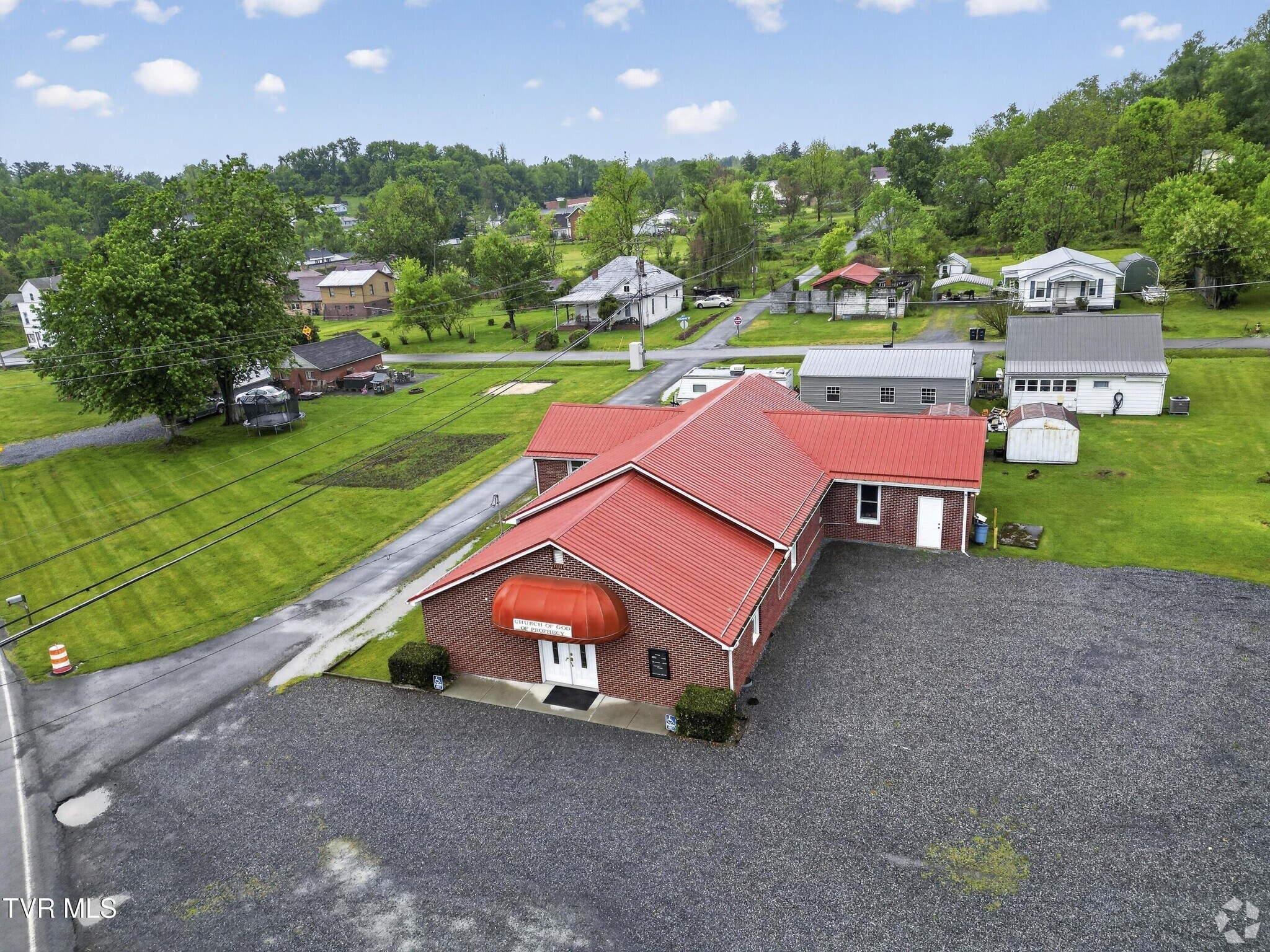 302 Crescent Dr, Glade Spring, VA for Sale