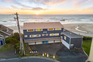 Lincoln City, OR Apartments - 3929 NW Jetty Ave