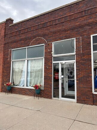 Oxford, NE Storefront - 114 E South Railway