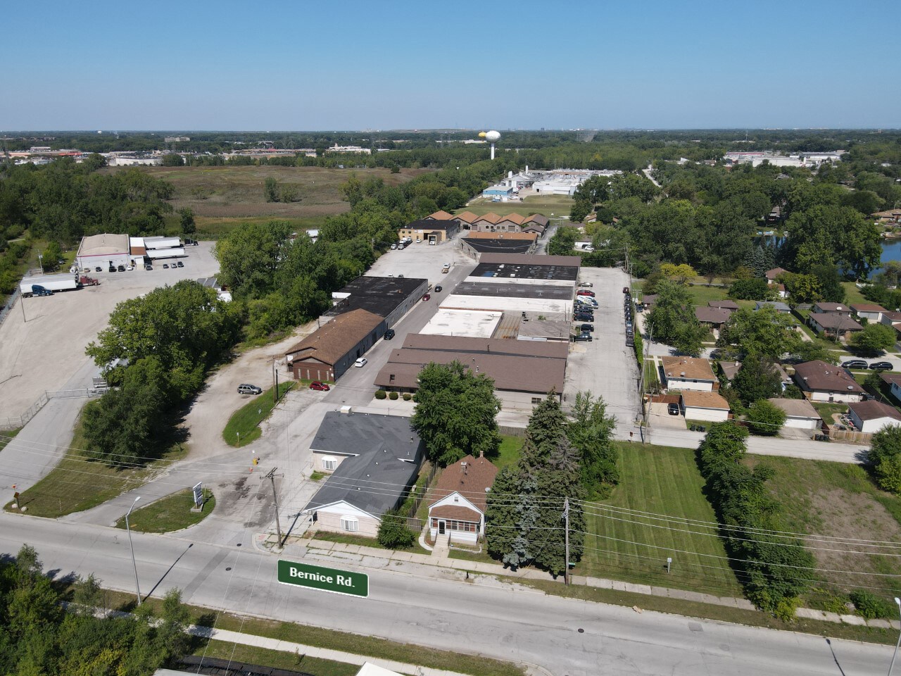2800 Bernice Rd Lansing, IL 60438 Flex Property for Sale on