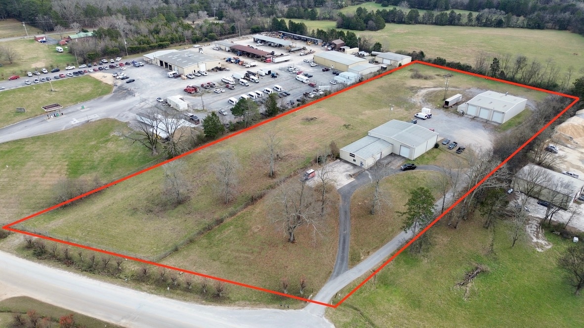 185 Industrial Dr, Chickamauga, GA for Sale