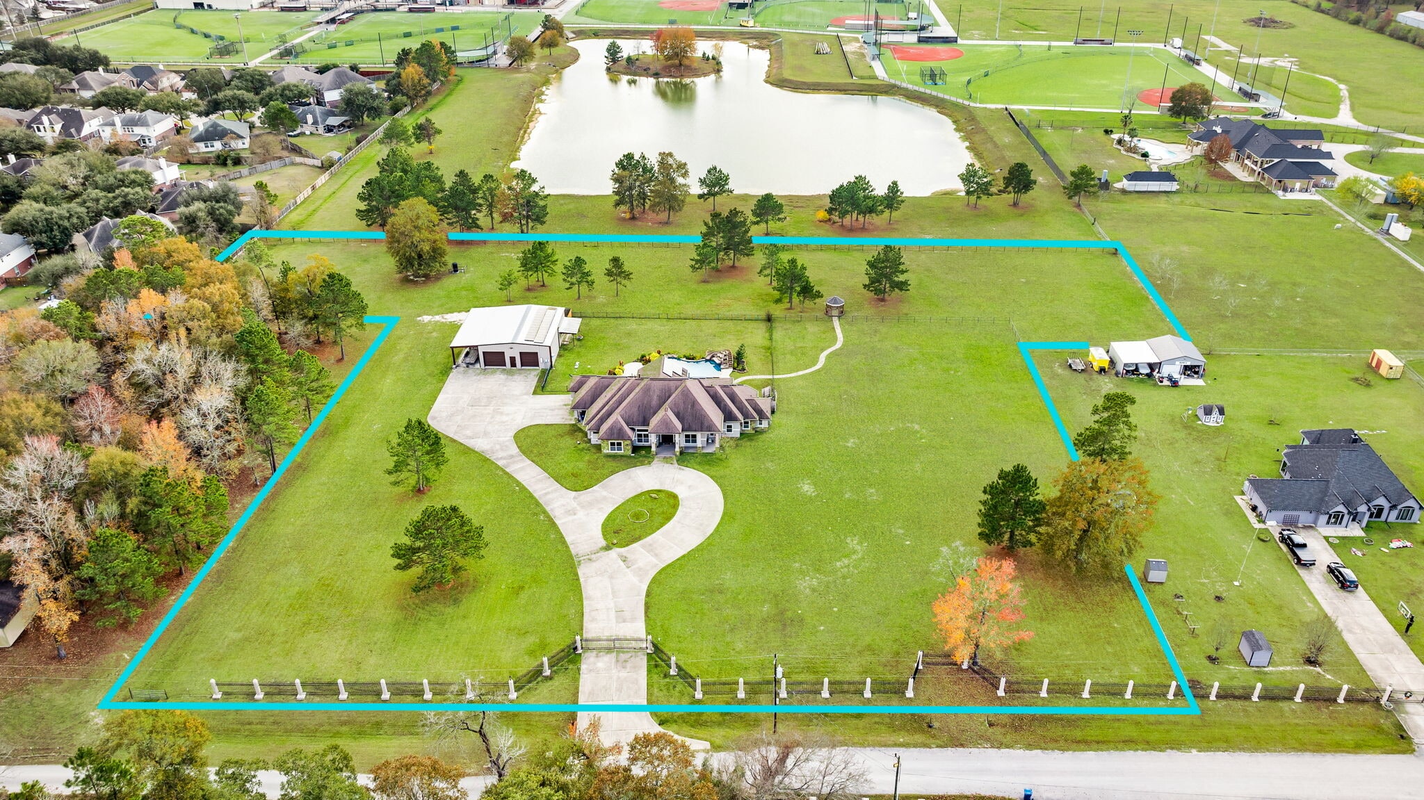 11009 Darby Loop, Conroe, TX for Sale