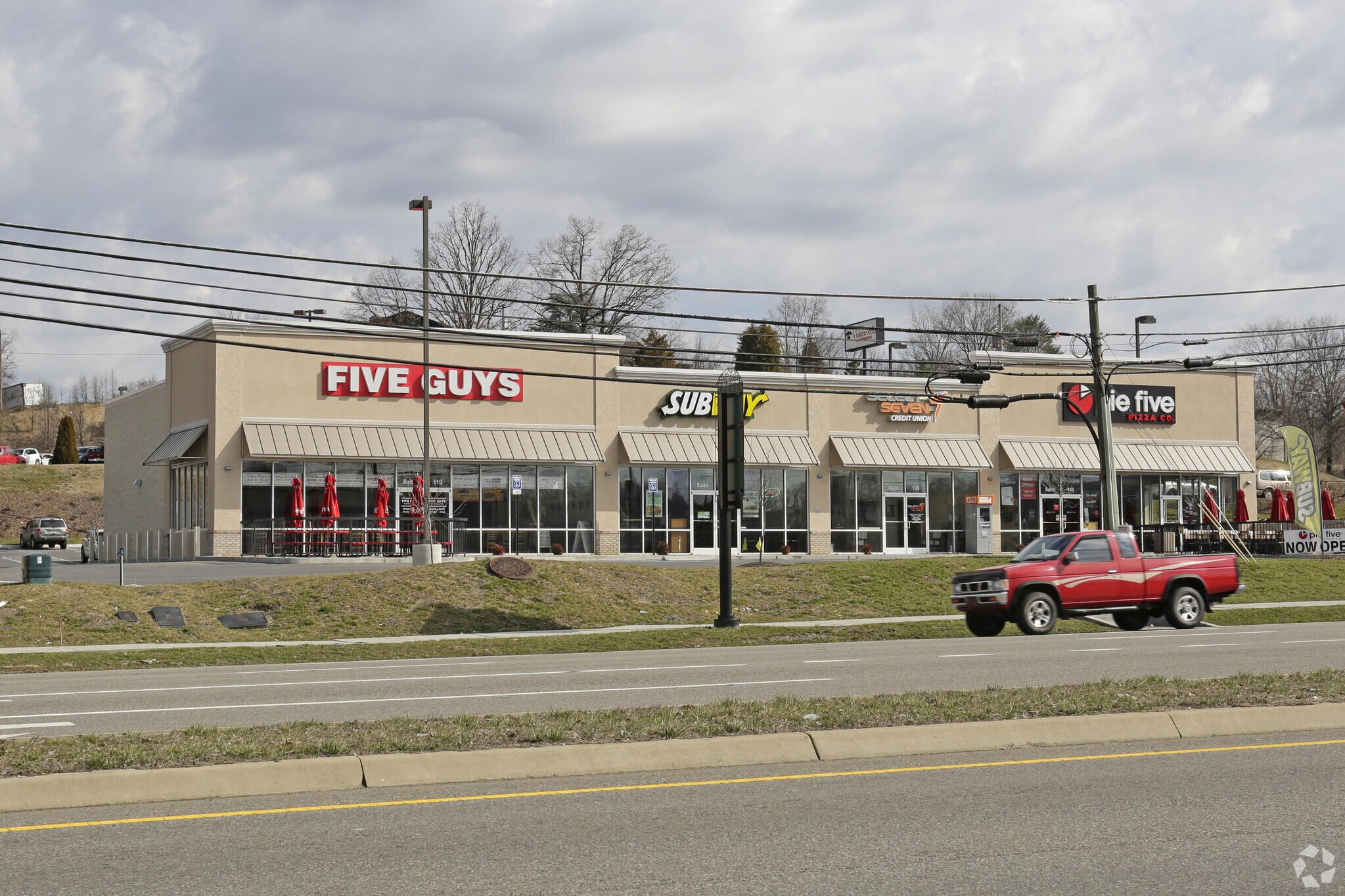 E Stone Dr, Kingsport, TN for Rent