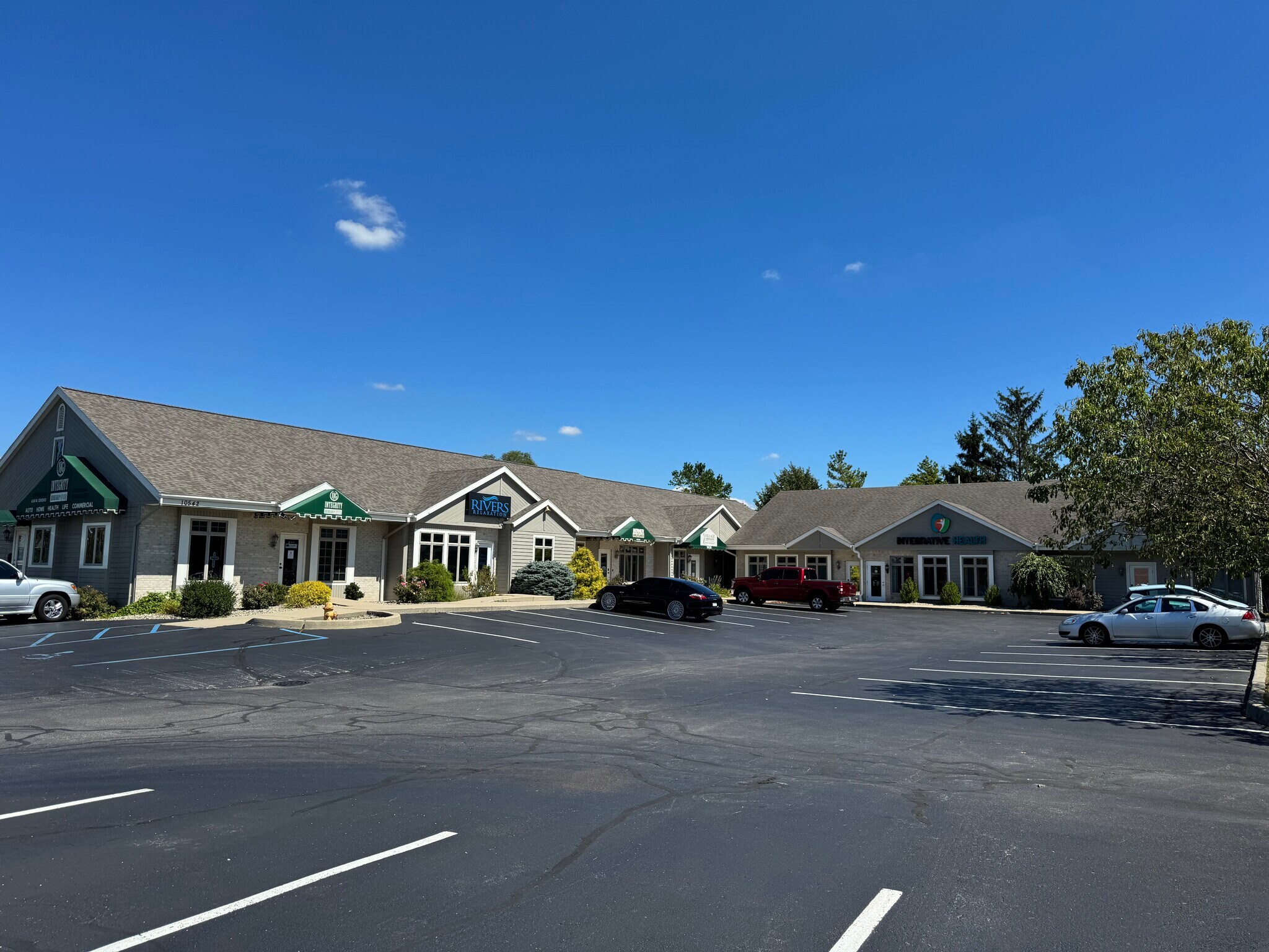 10534-10536 Coldwater Rd, Fort Wayne, IN for Sale