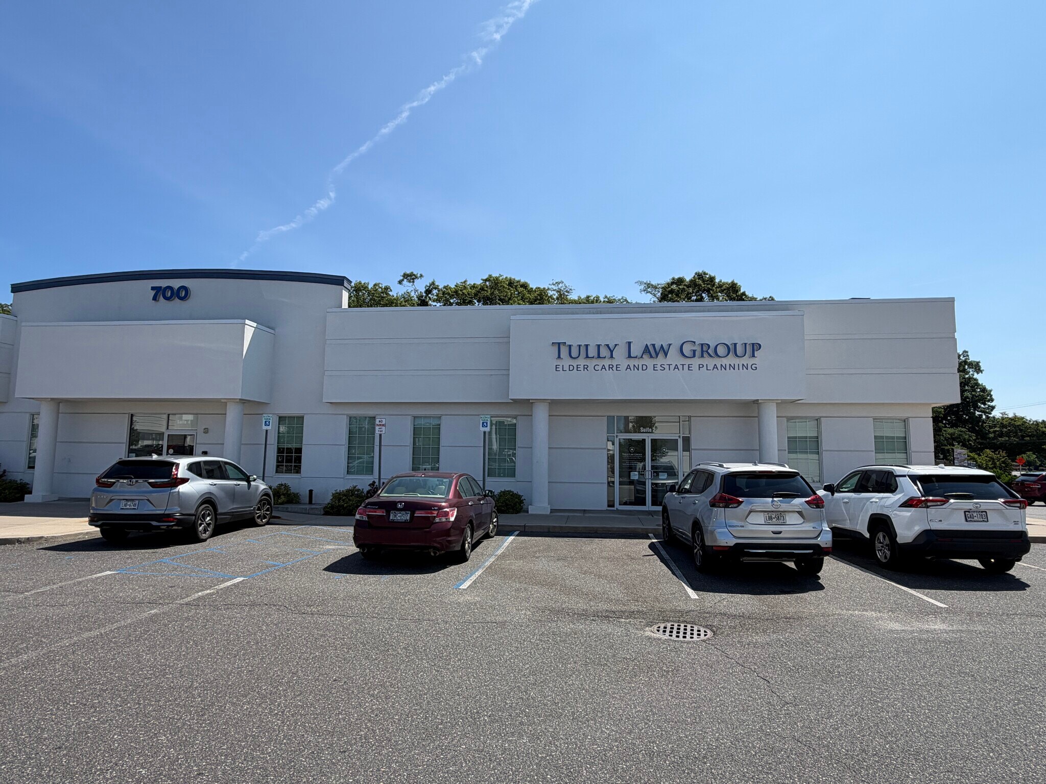 700 Old Country Rd, Riverhead, NY for Rent
