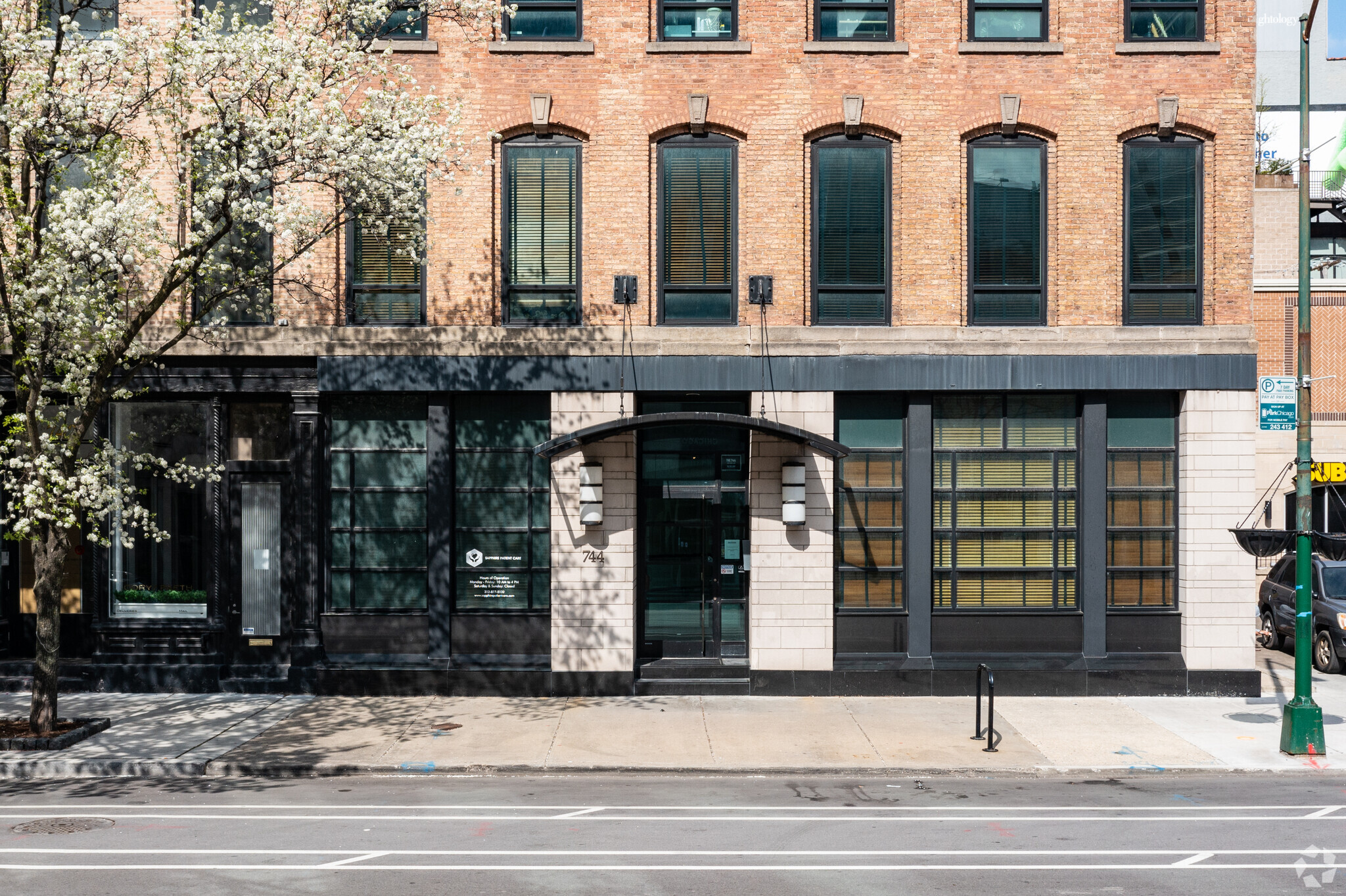 744 N Wells St, Chicago, IL for Rent