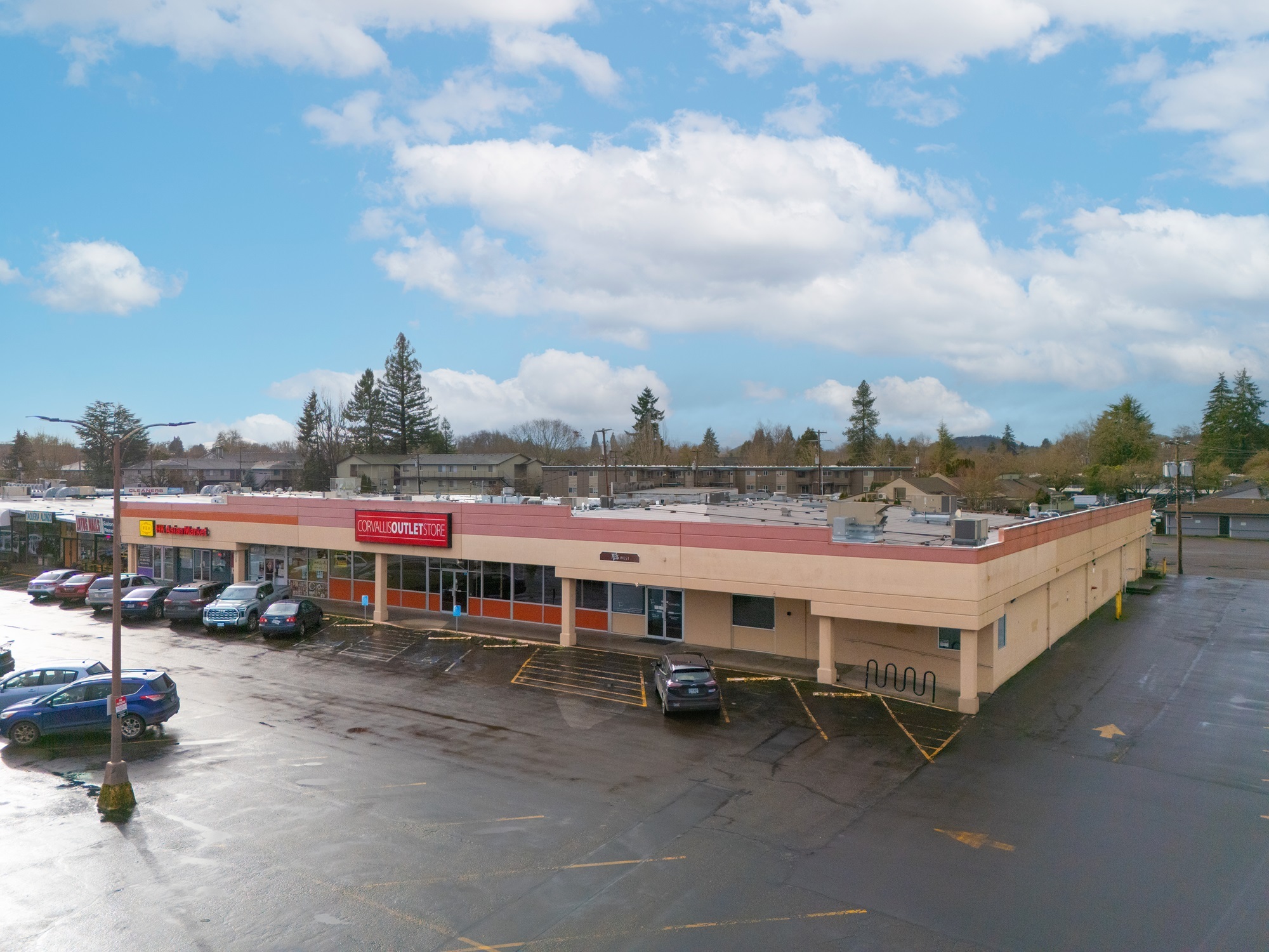 930-938 NW Kings Blvd, Corvallis, OR for Sale