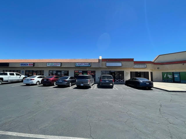 15885-100 Main St, Hesperia, CA for Rent