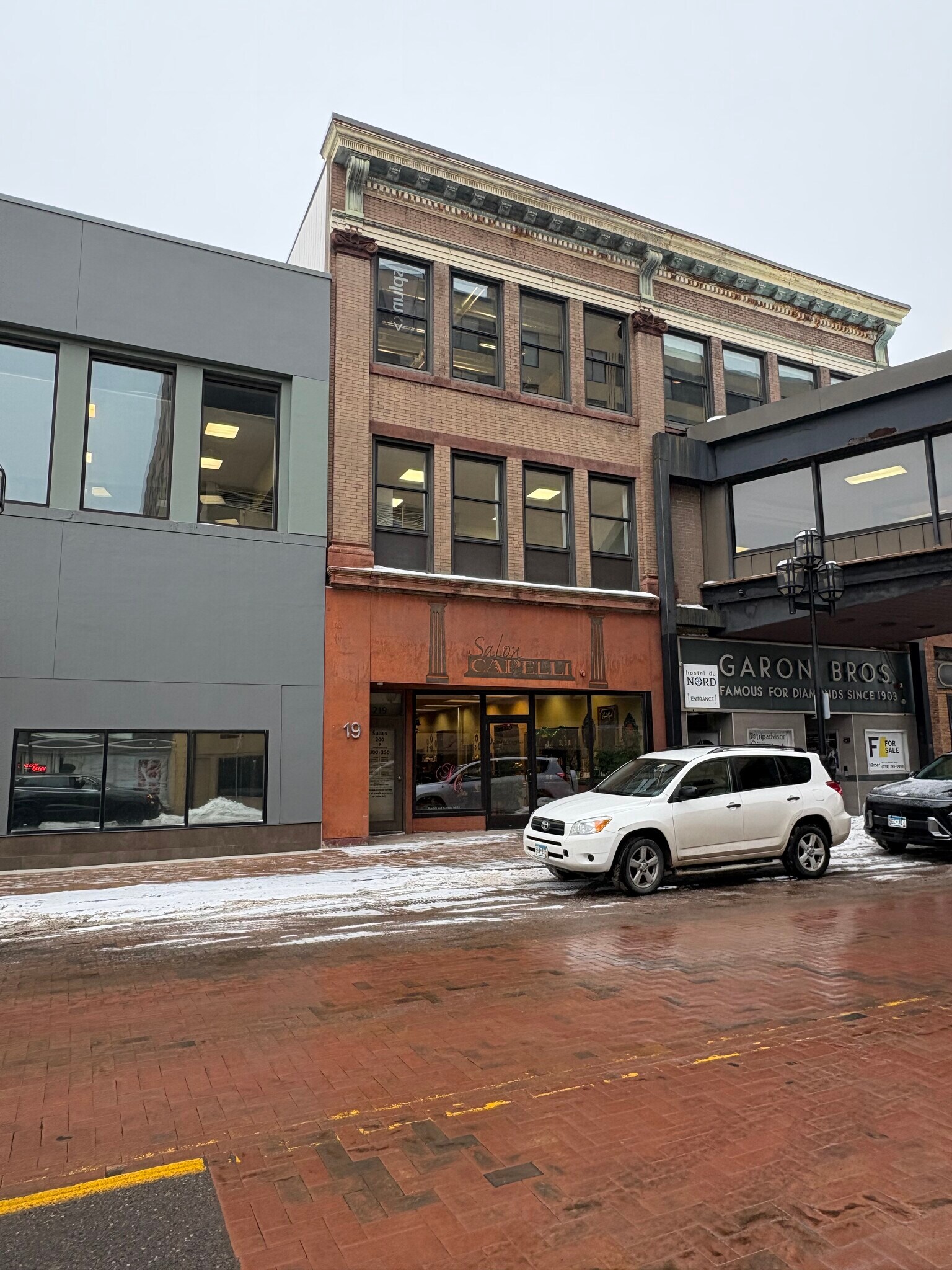 219 W 1st St, Duluth, MN for Rent