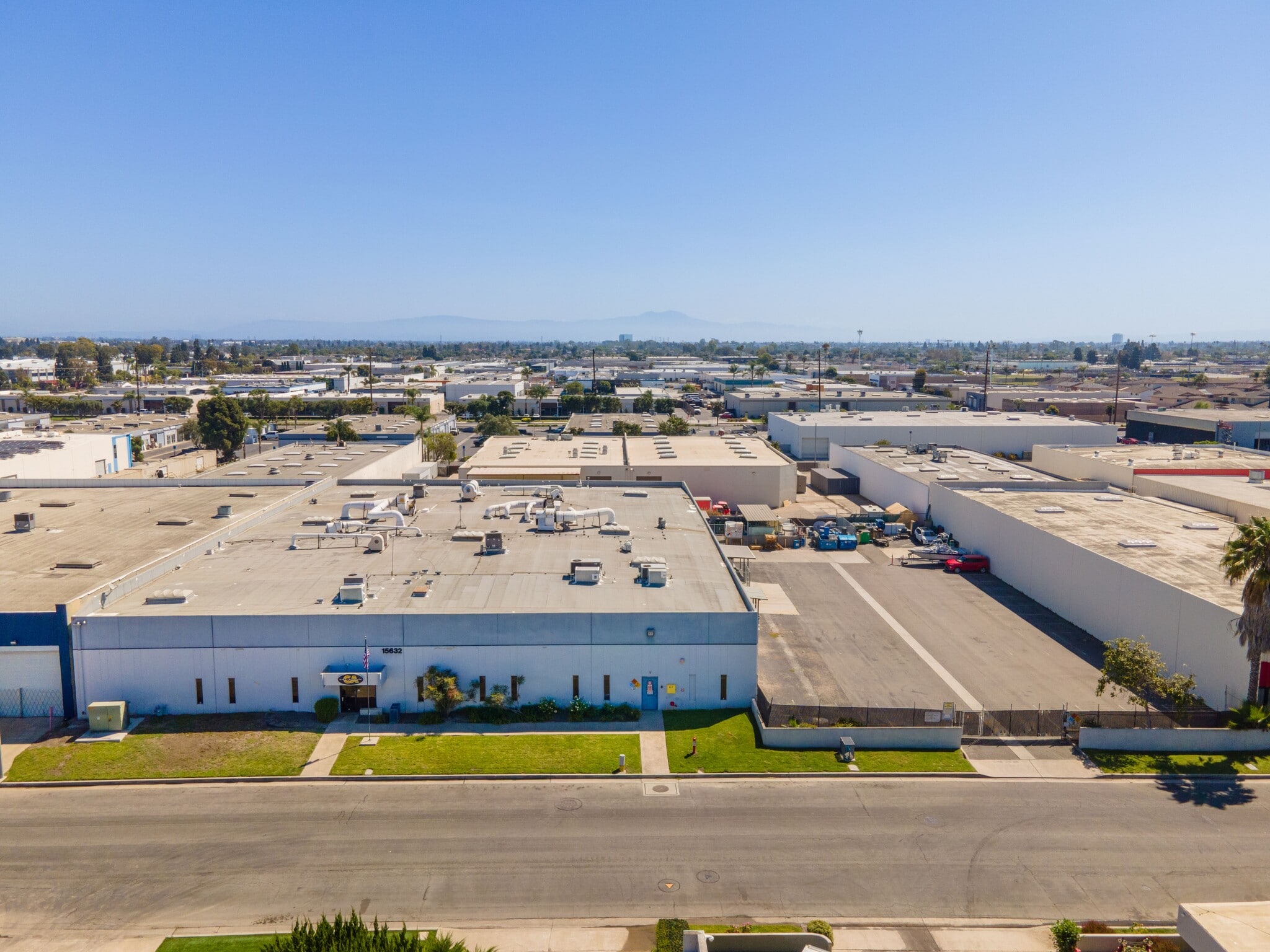 15632 Container Ln, Huntington Beach, CA for Sale