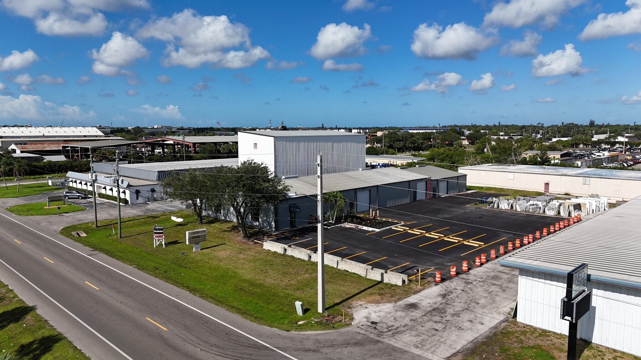 3150 Old Metro Pky, Fort Myers, FL for Rent