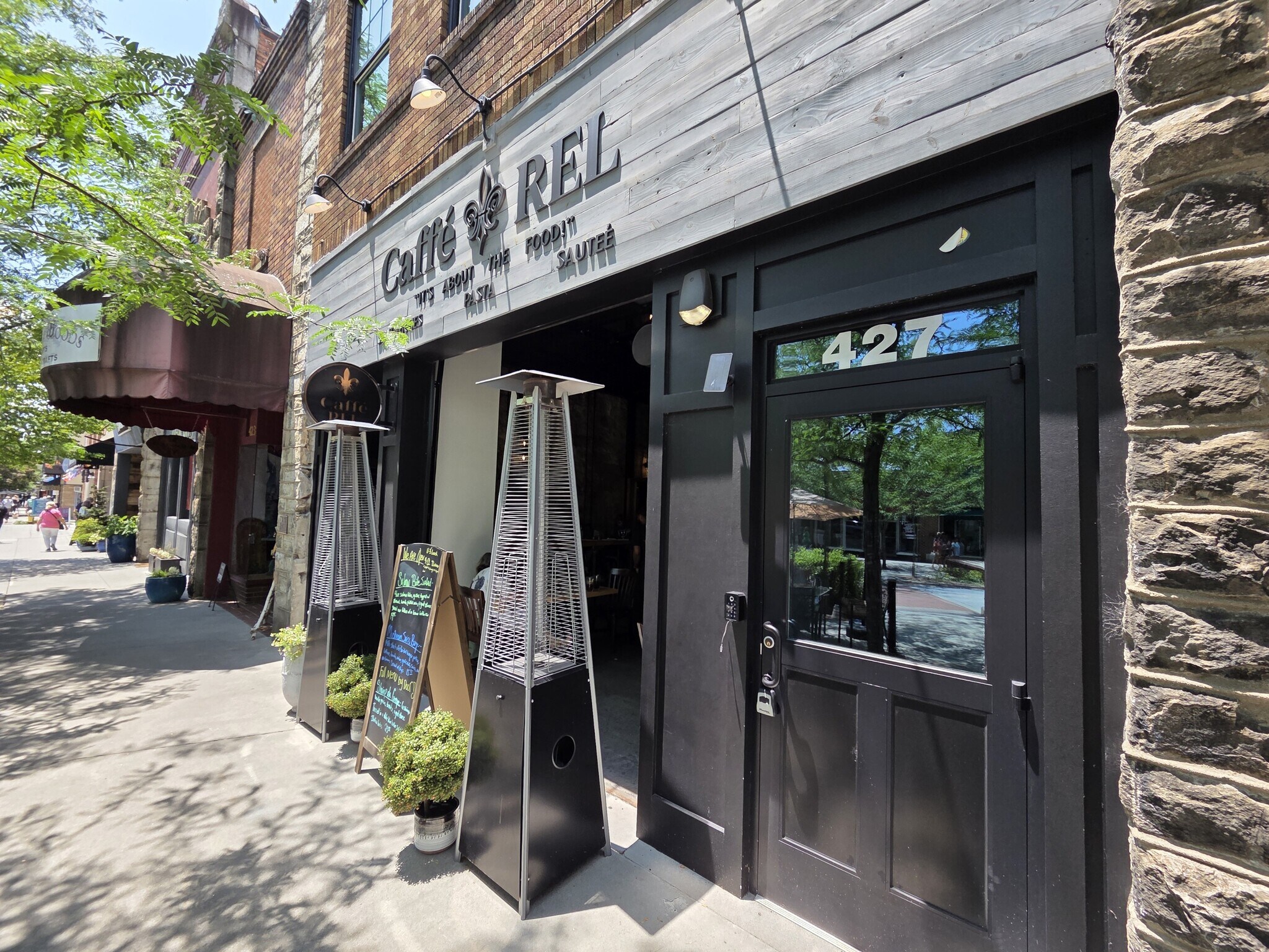 425 N Main St, Hendersonville, NC for Sale