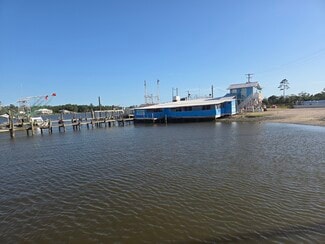 Bon Secour, AL Restaurant - 16780 River Rd