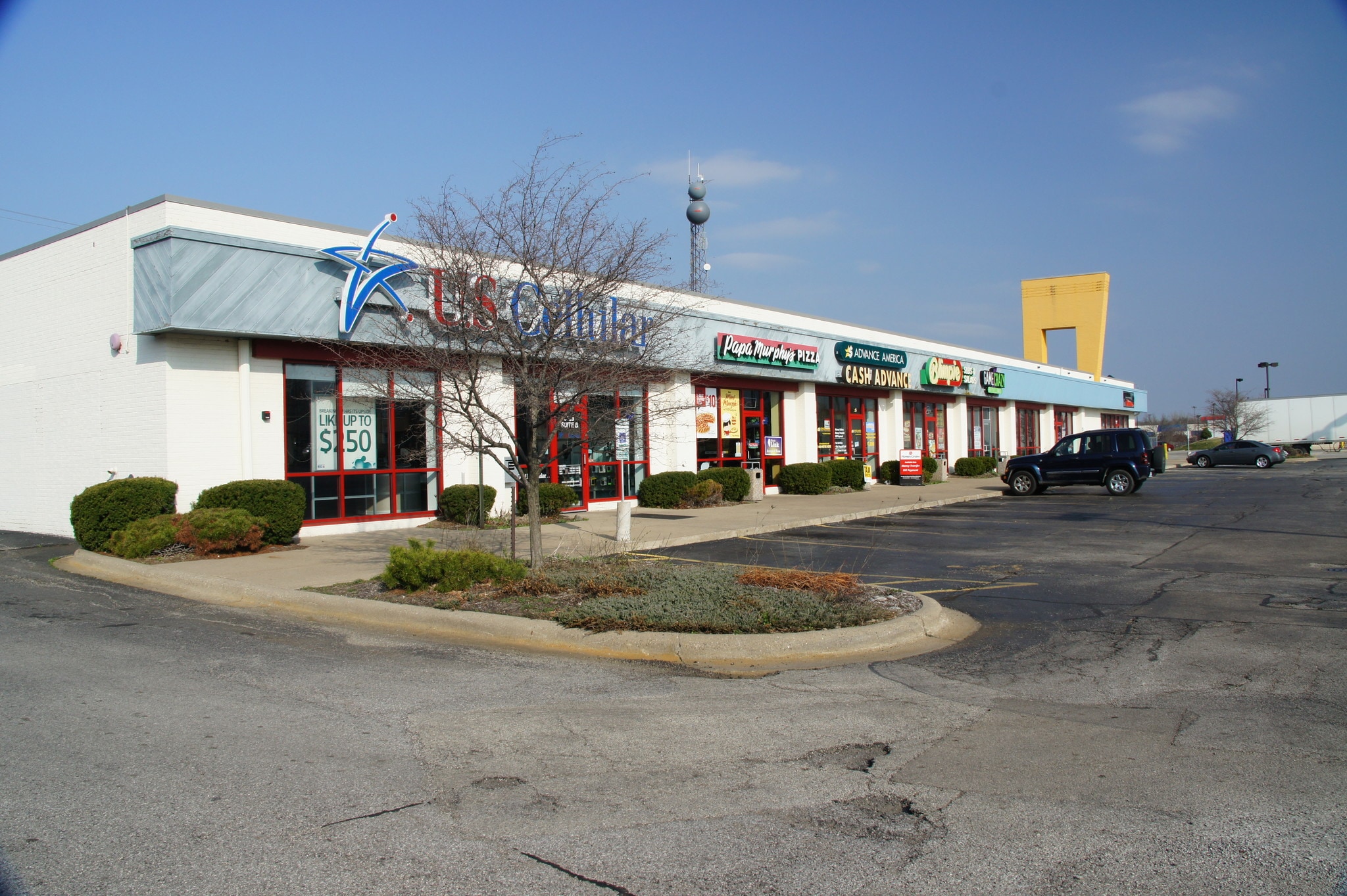 3125-3127 N University St, Peoria, IL for Rent