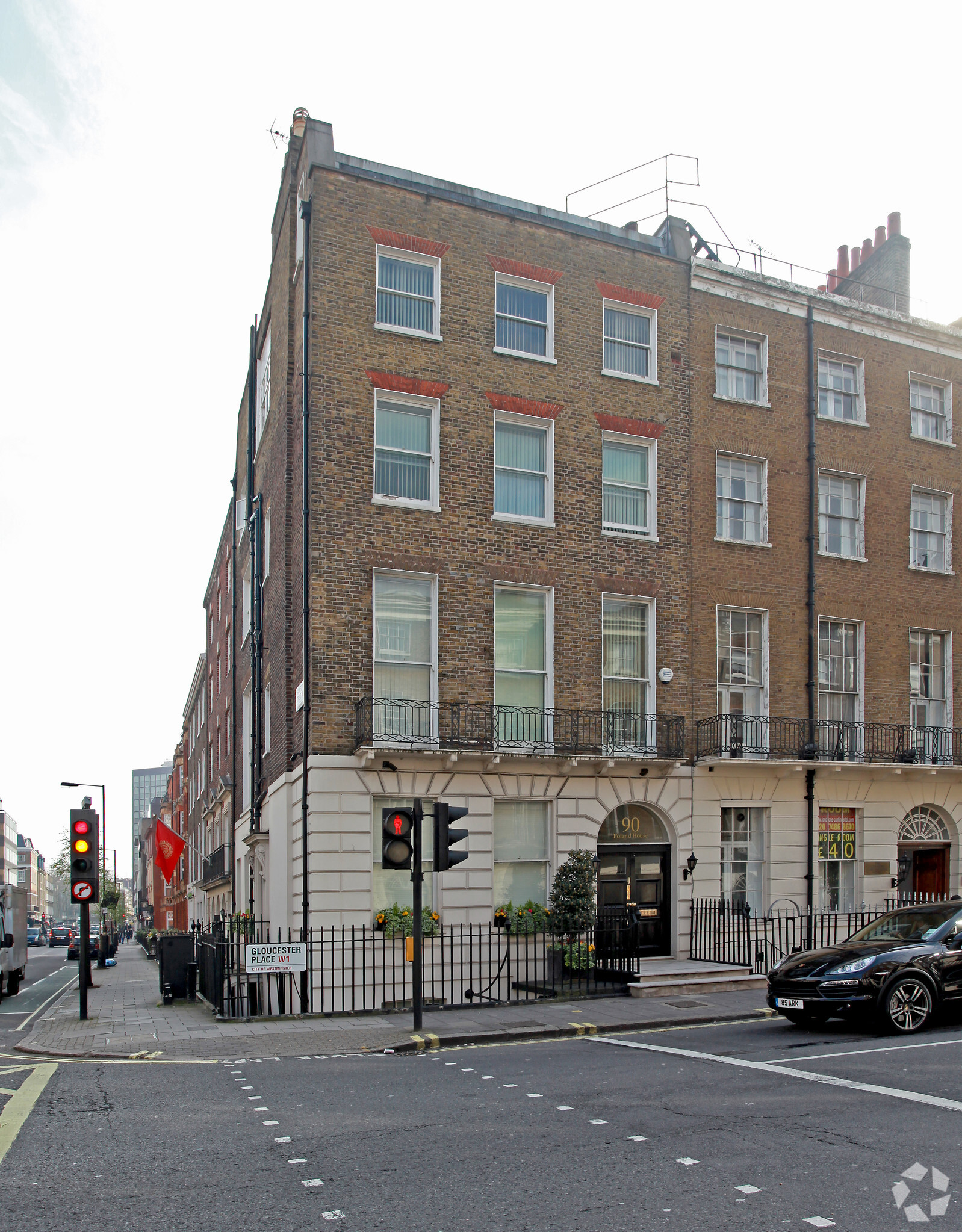 90 Gloucester Pl, London, LND for Rent