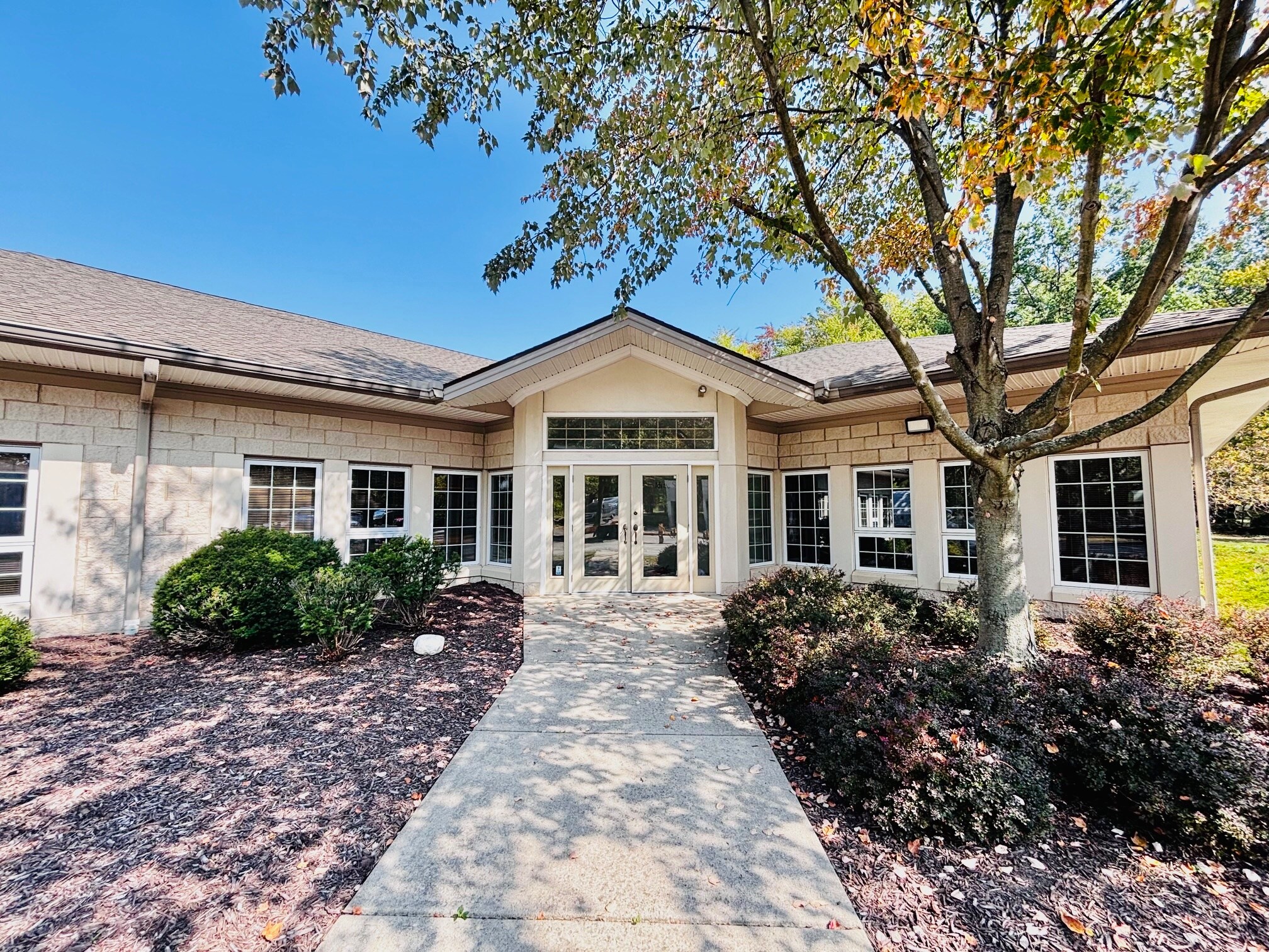 27911 Clemens Rd, Westlake, OH for Rent