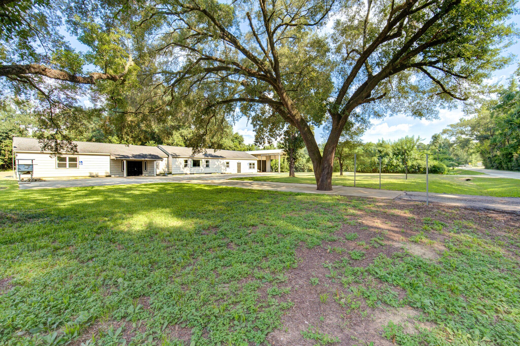 20802 Hufsmith Kohrville Rd, Tomball, TX for Sale