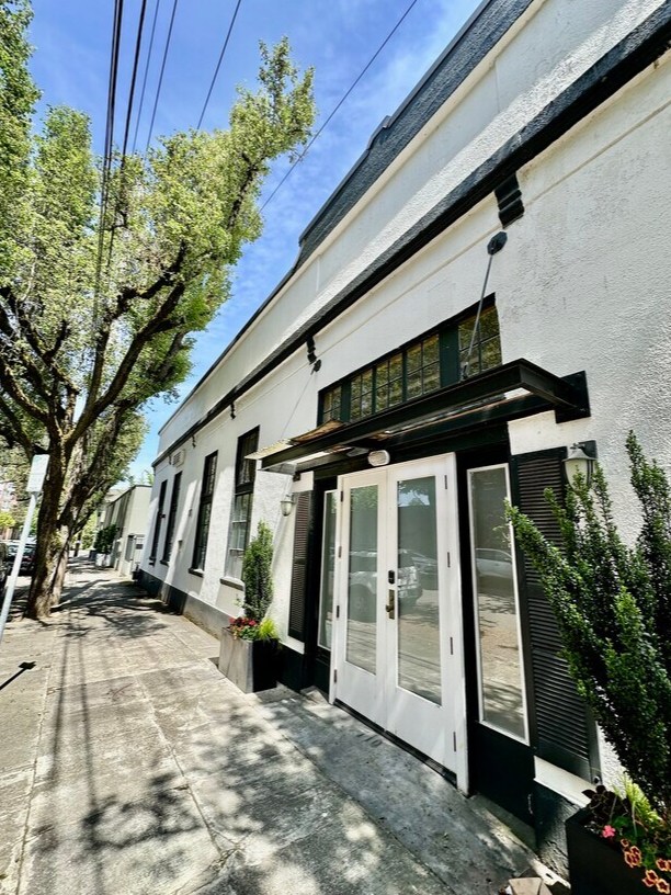 710 NW 17th Ave, Portland, OR for Rent
