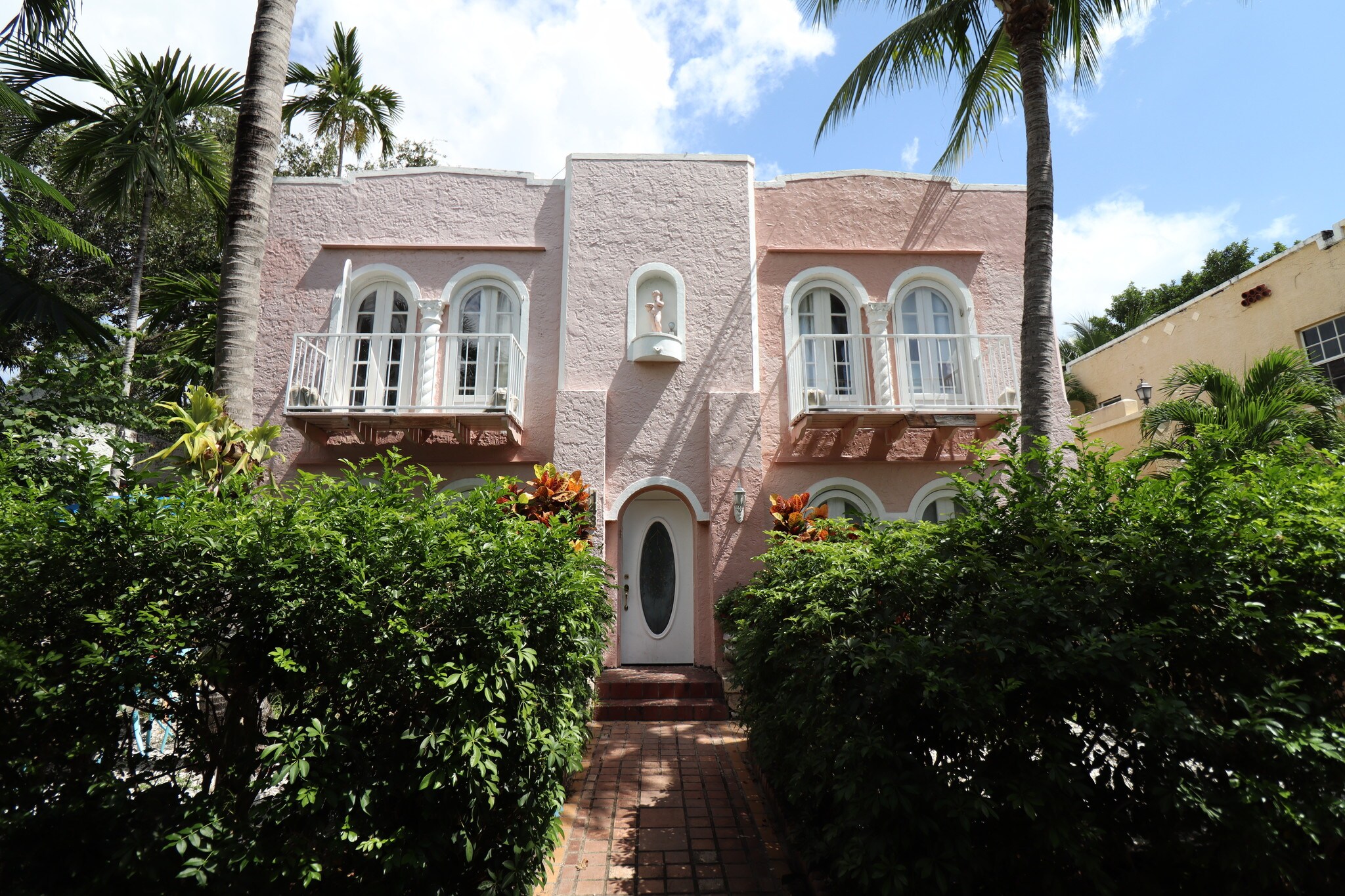 143 NE 43rd St, Miami, FL for Sale