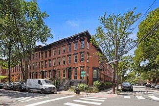 Jersey City, NJ Apartments - 24 W Hamilton Pl