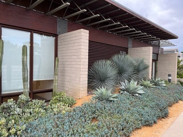 535 N Highway 101, Solana Beach, CA for Rent