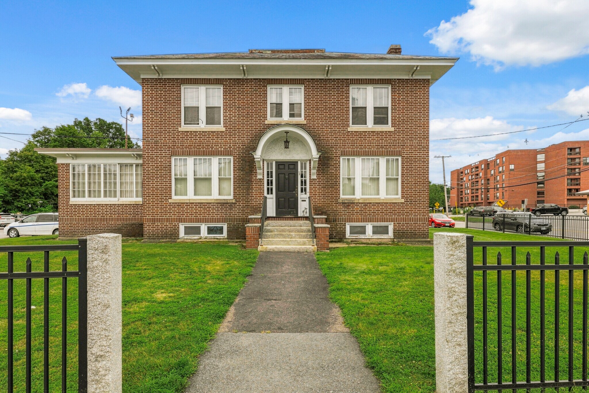 93 Roxbury St, Keene, NH for Sale