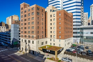 Pittsburgh, PA Retail - 453 Blvd of the Allies Pittsburgh, PA Retail - 453 Blvd of the Allies