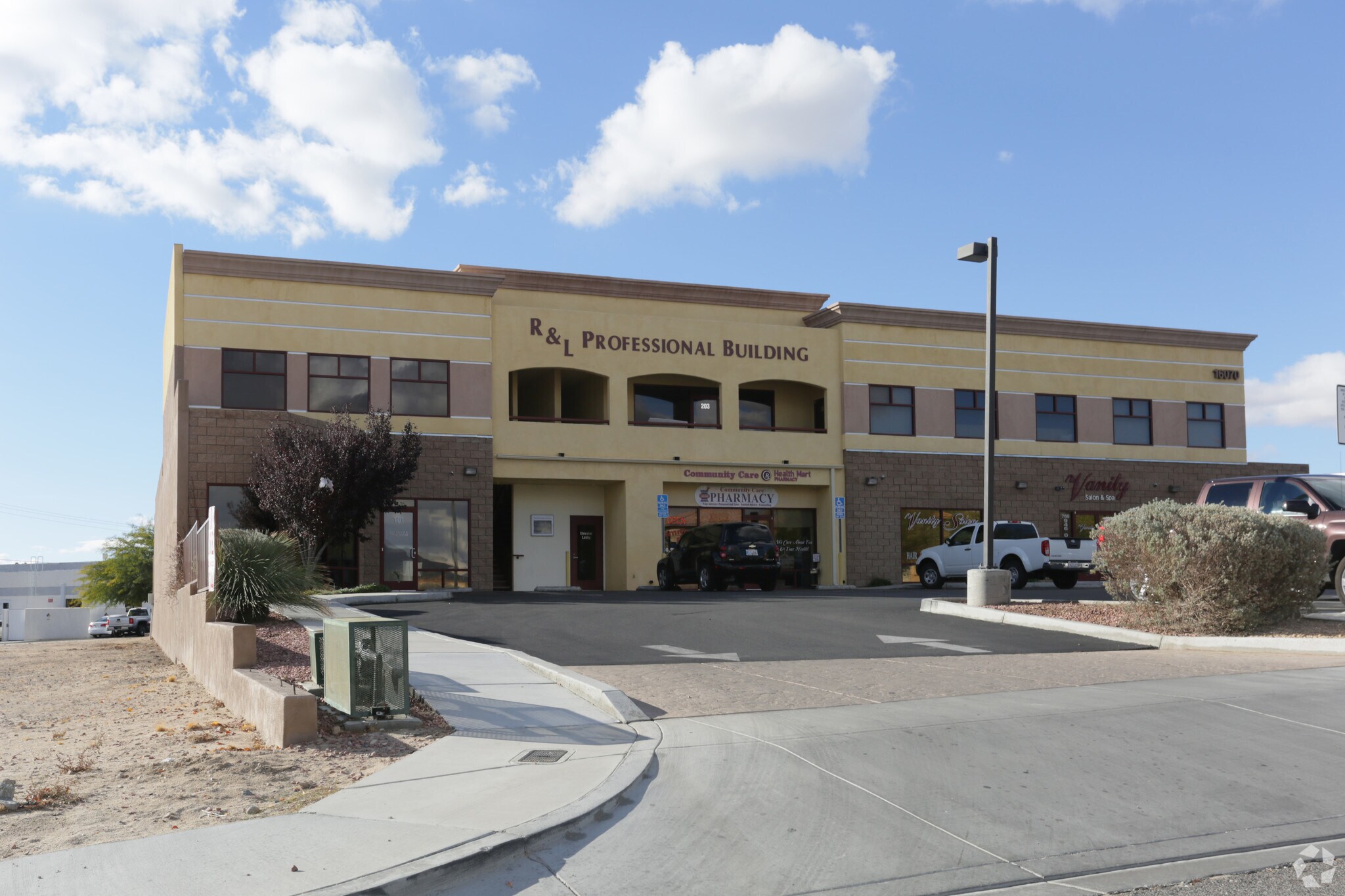 16070 Tuscola Rd, Apple Valley, CA for Rent