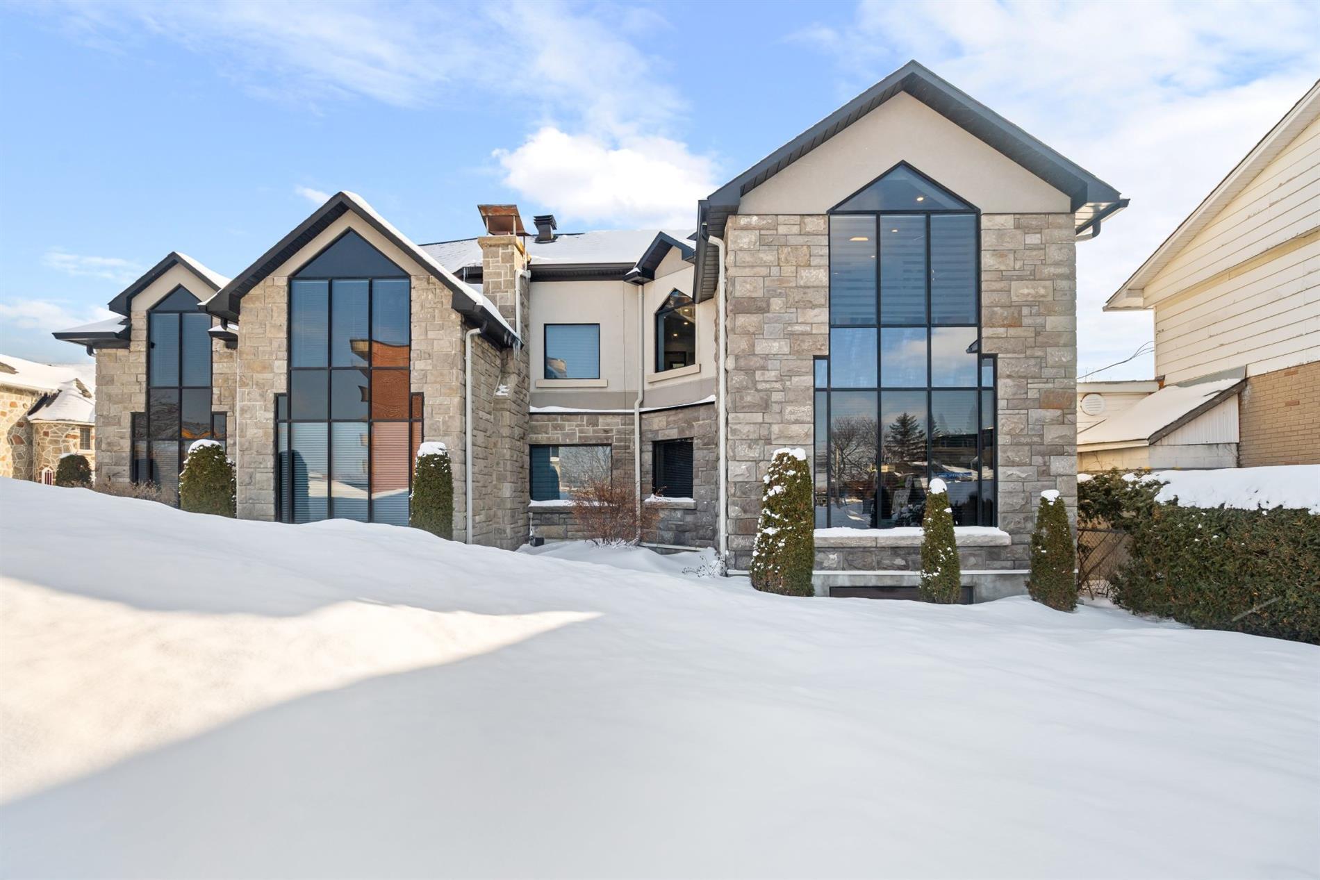 4150 Boul Saint-Martin O, Laval, QC for Rent