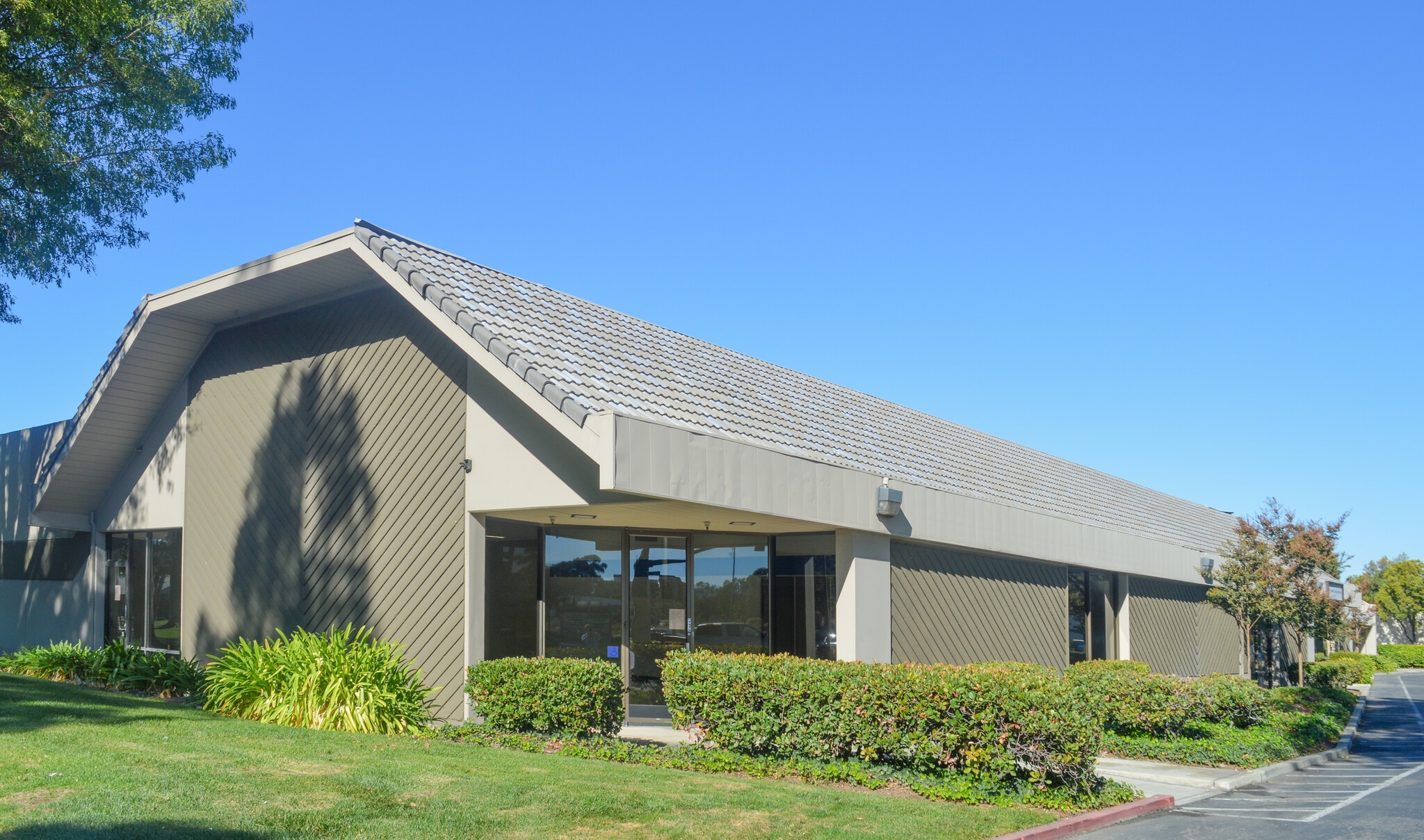 111-151 E Brokaw Rd, San Jose, CA for Rent