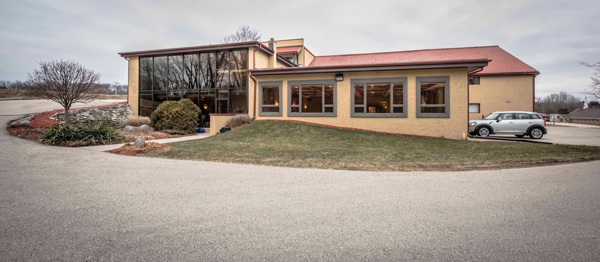 21415 W Greenfield Ave, New Berlin, WI for Rent