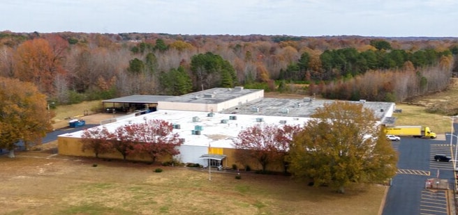 1731 Mineral Wells Ave, Paris, TN for Sale