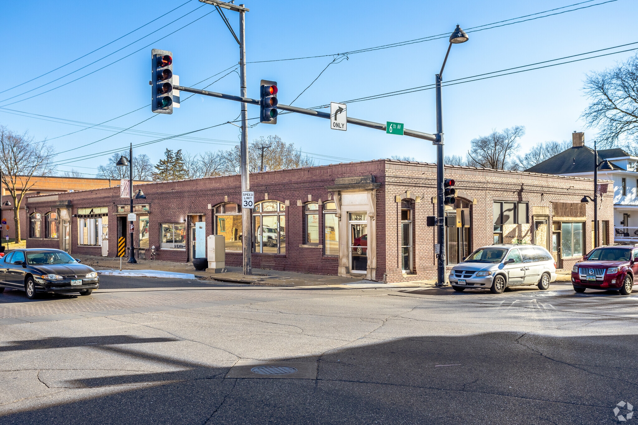 3523 6th Ave, Des Moines, IA for Sale