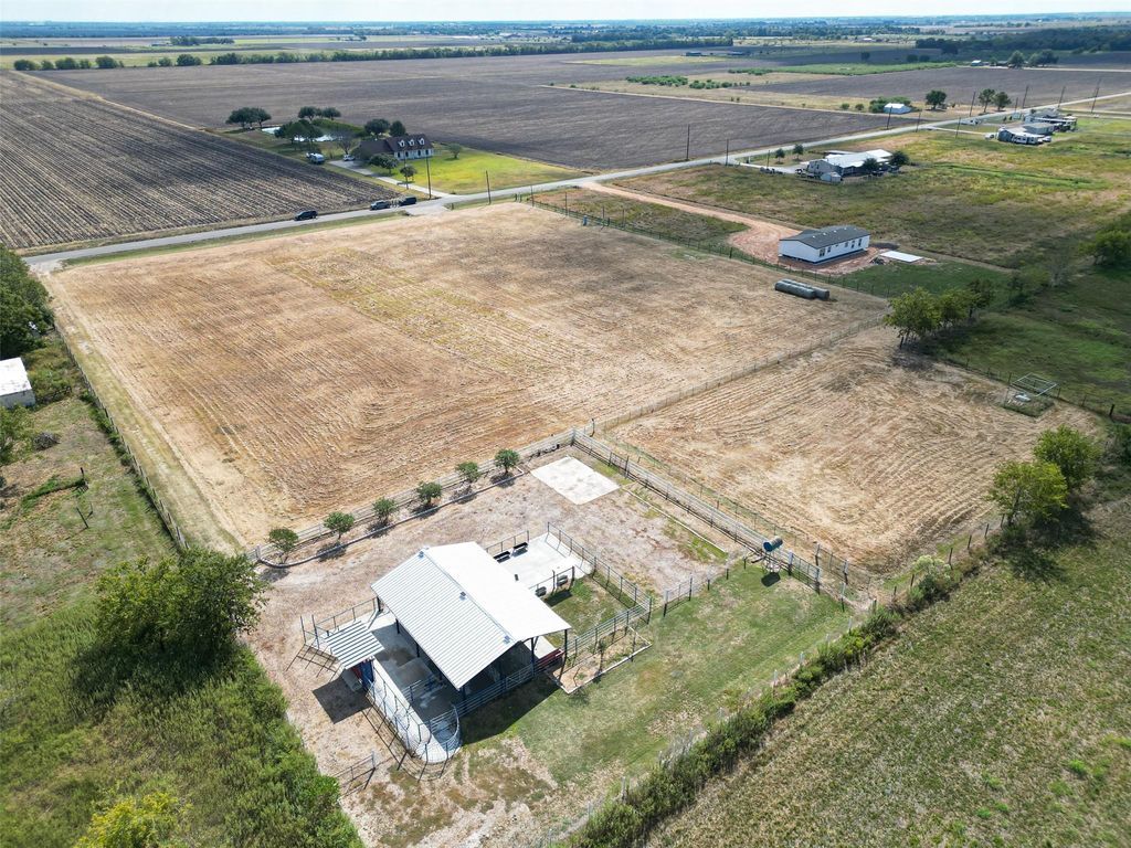 1023 Williams Rd, East Bernard, TX for Sale
