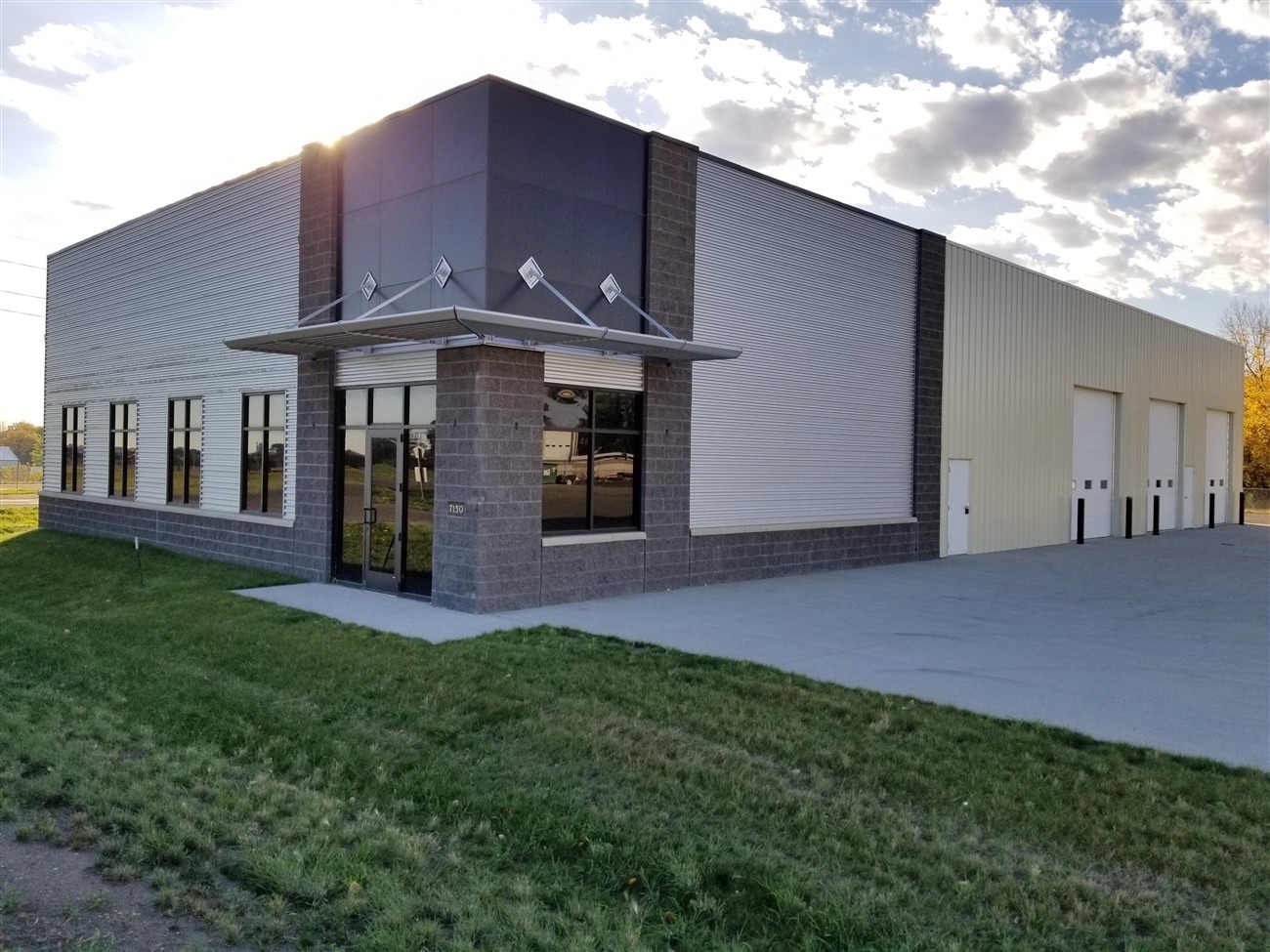 7100 Highway 2 E, Minot, ND for Rent