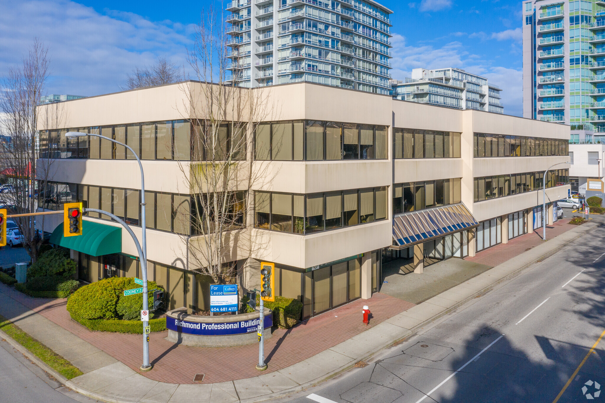 5611 Cooney Rd, Richmond, BC for Rent